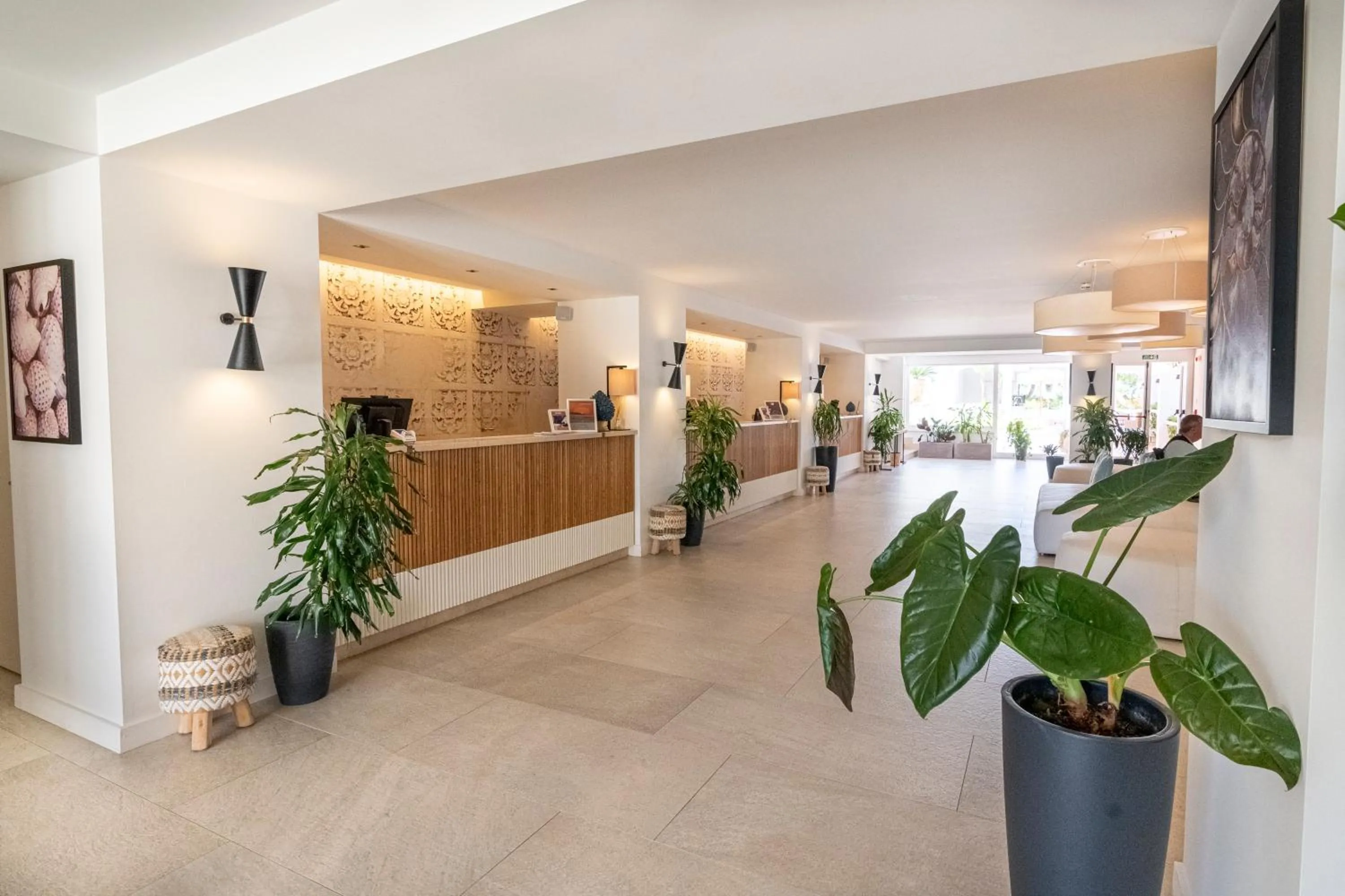 Lobby or reception in Mangia's Pollina Resort