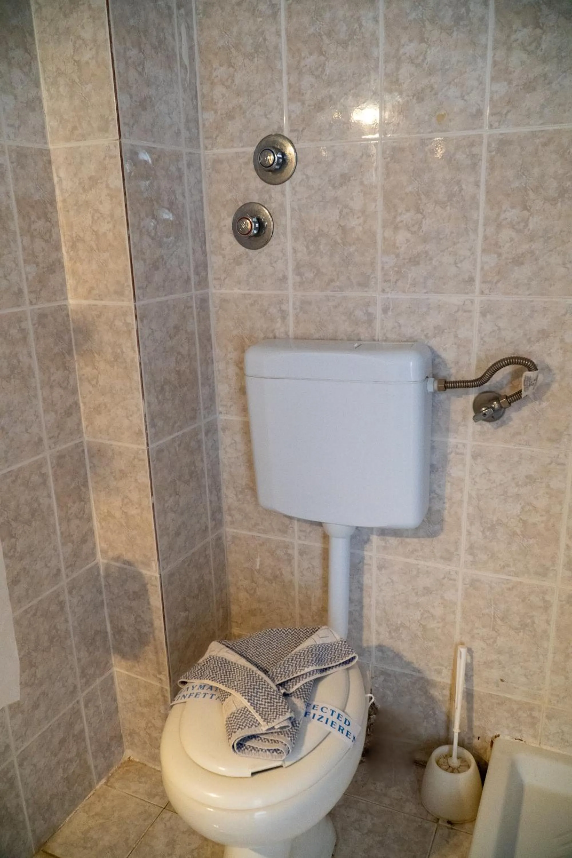 Bathroom in Pagona Hotel