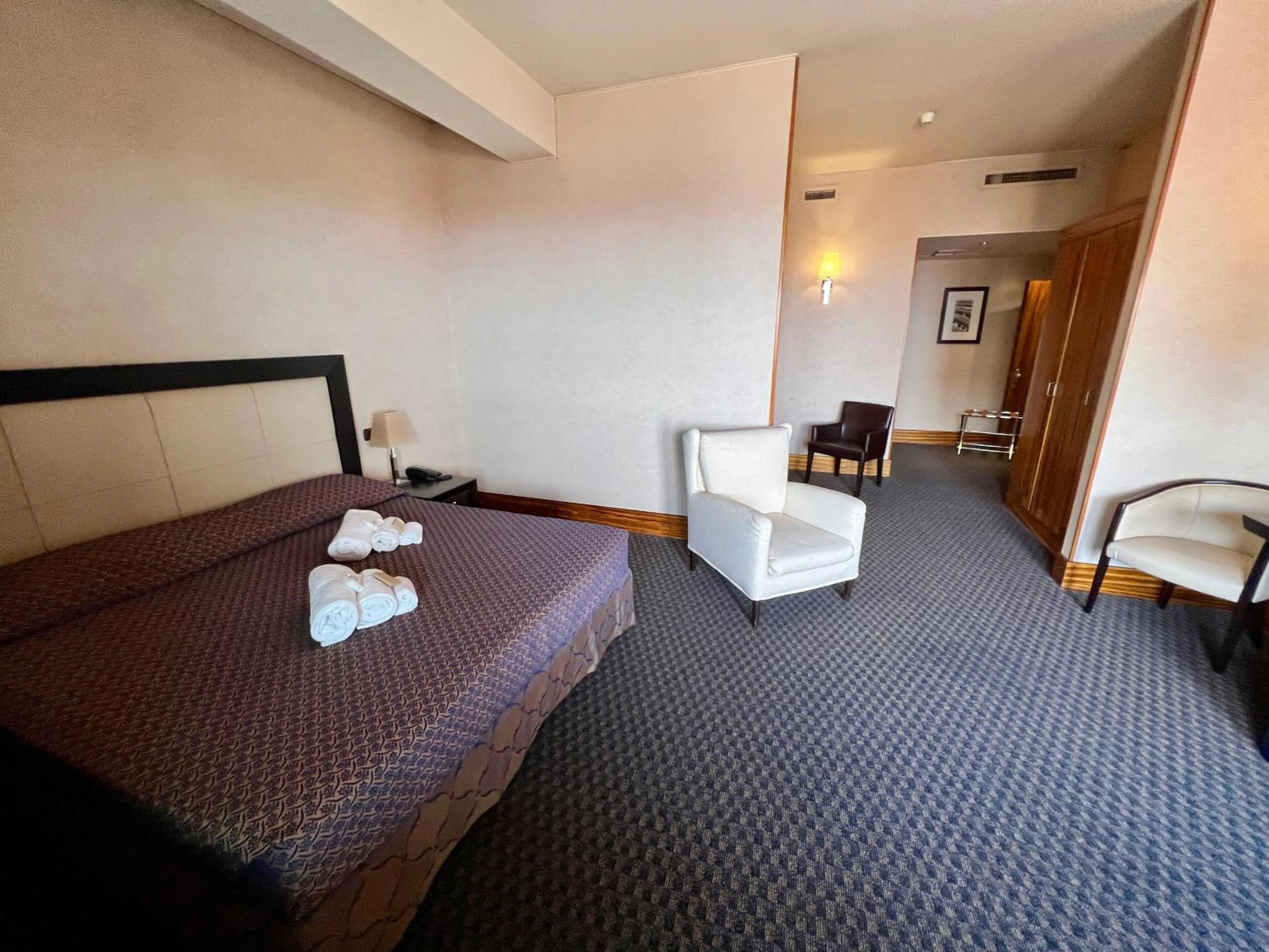 Photo of the whole room, Bed in Hotel La Fenice