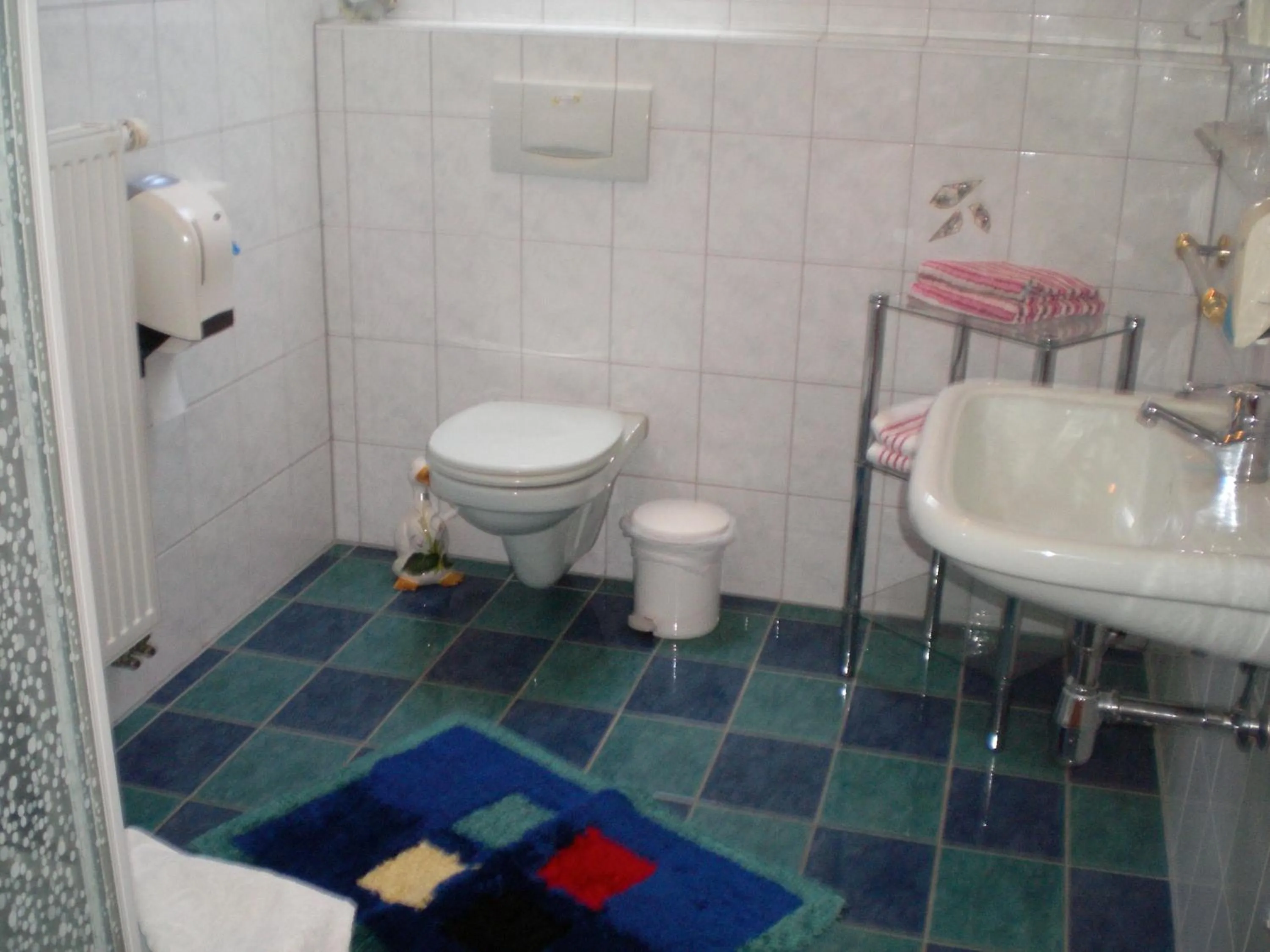 Bathroom in Pension Thermensonne