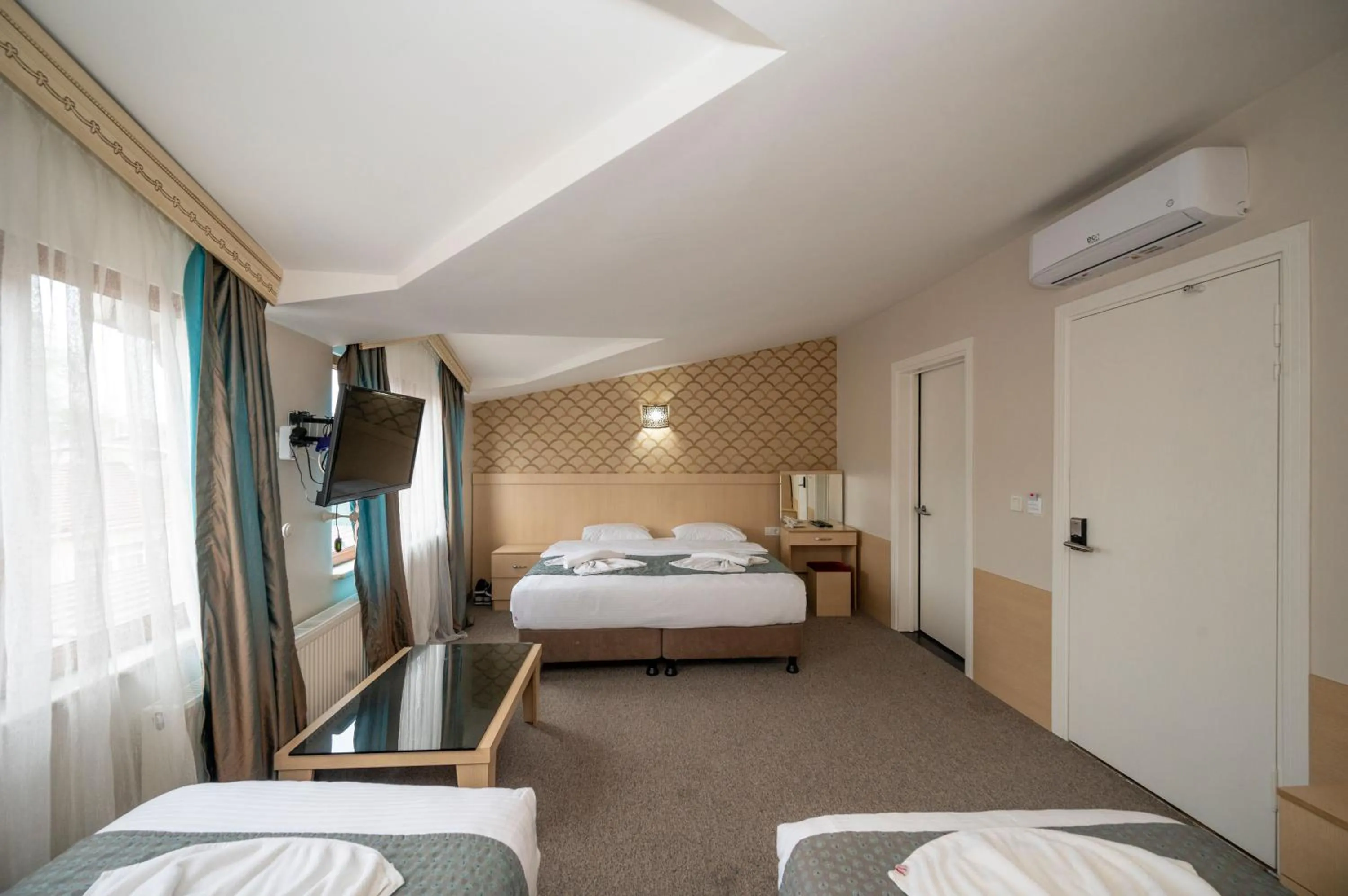 TV and multimedia, Bed in Hotel Melita