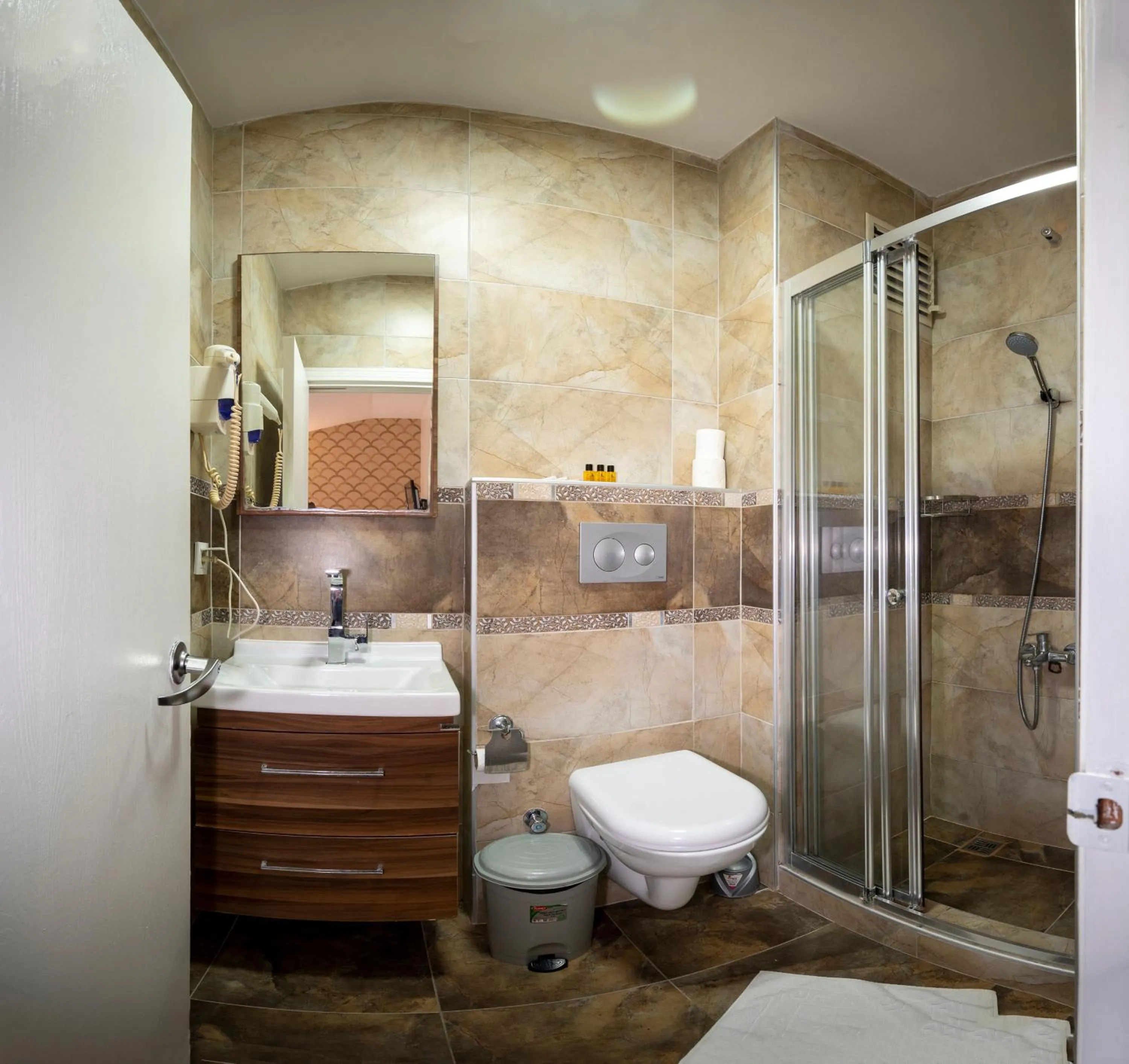 Bathroom in Hotel Melita