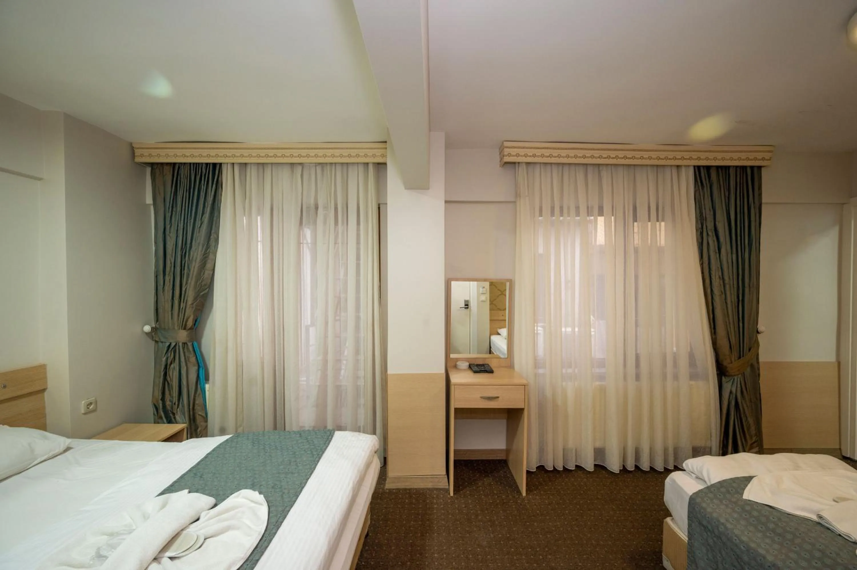 Photo of the whole room, Bed in Hotel Melita