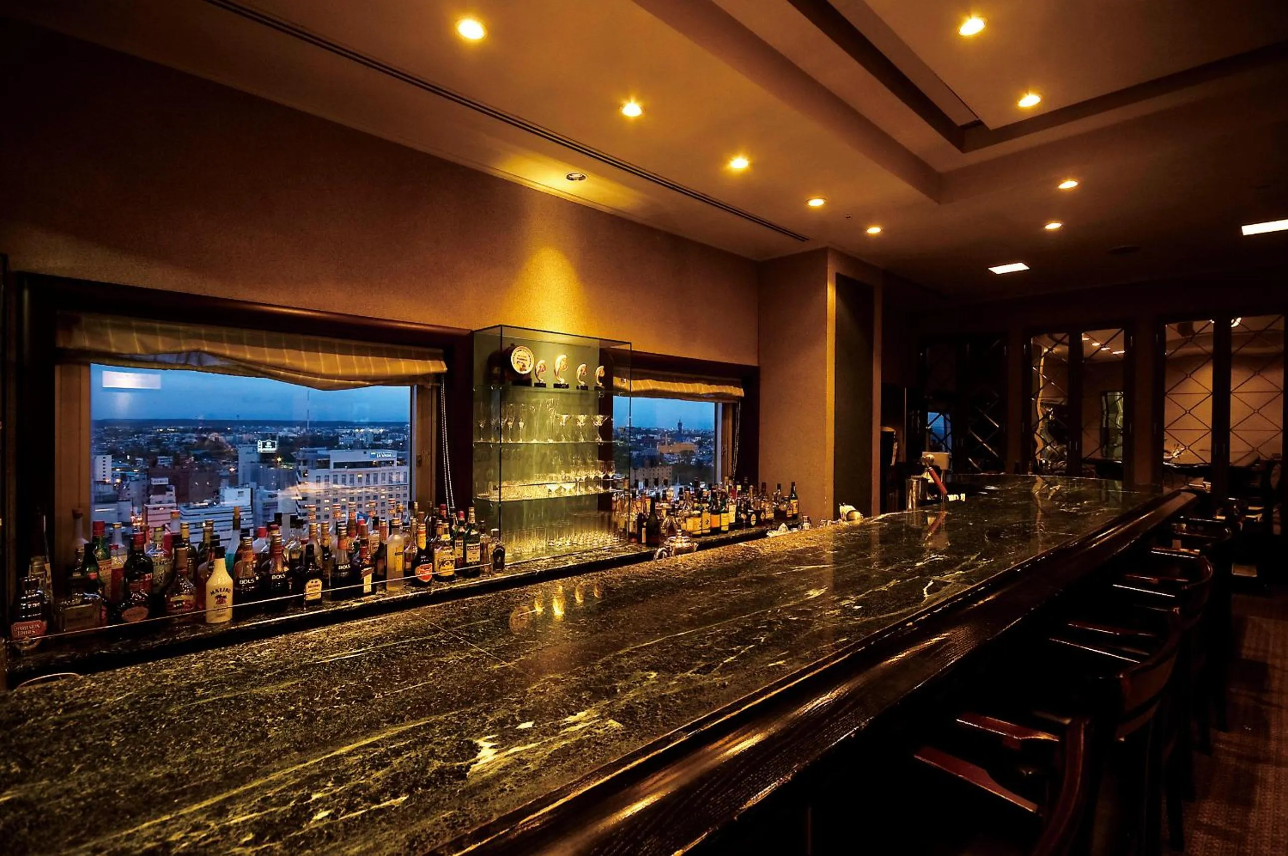 Lounge or bar in ANA Crowne Plaza Hotel Kushiro, an IHG Hotel