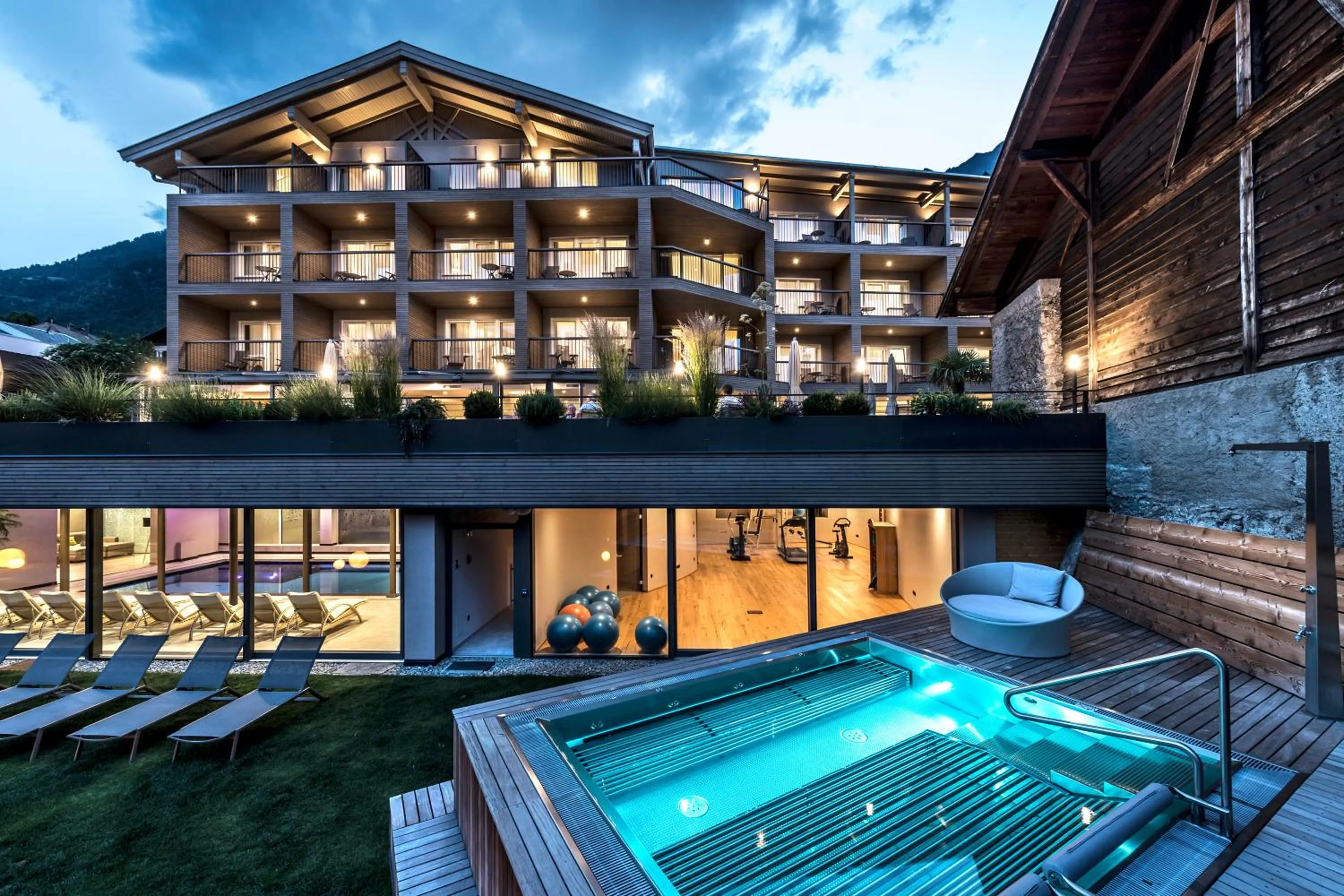 Swimming pool in Hotel Das Stachelburg