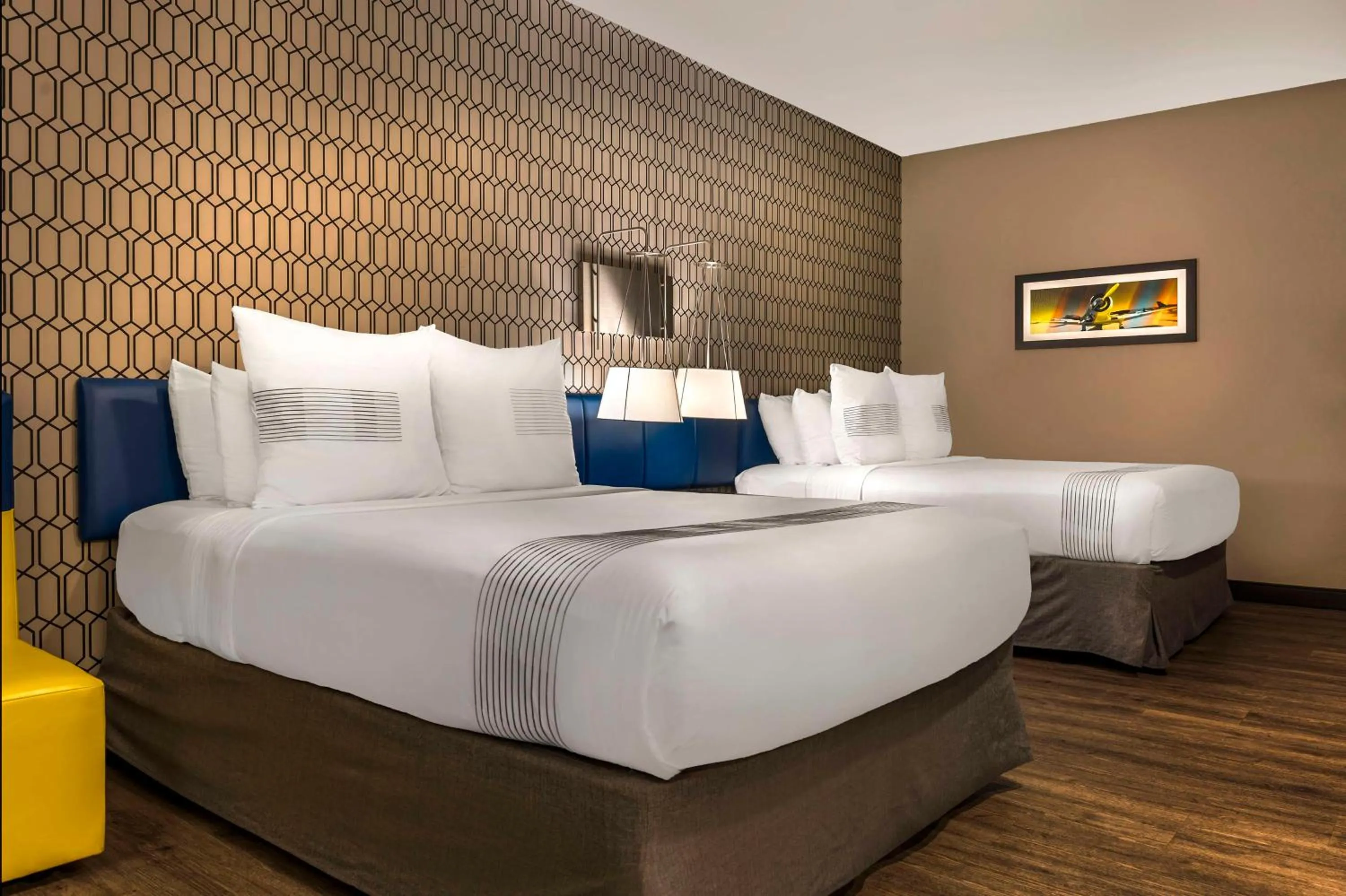 Bedroom, Bed in GLo Hotel Asheville-Blue Ridge Parkway