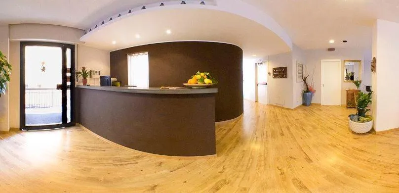 Day in Hotel Bacco Rooms and Breakfast