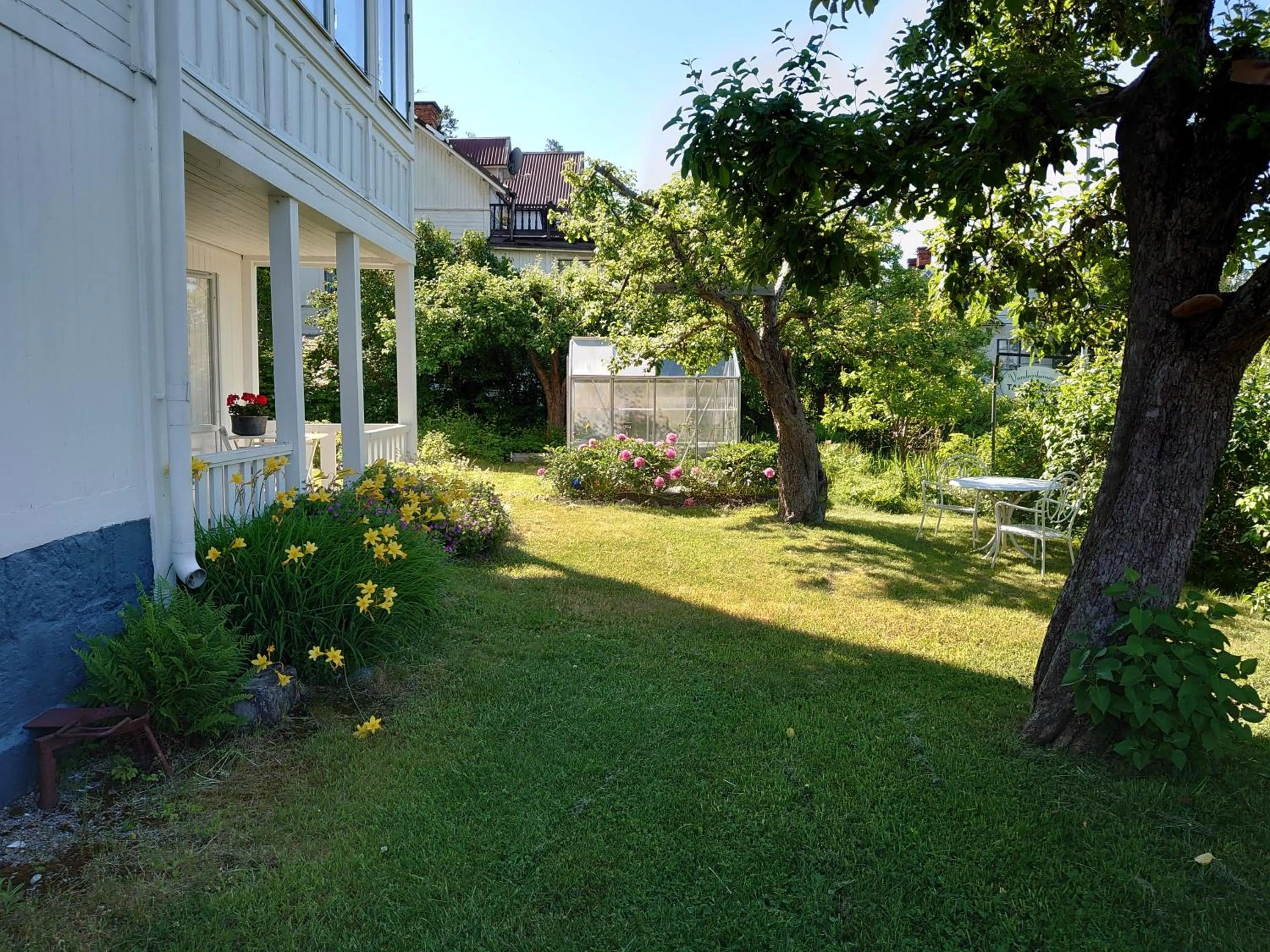 Facade/entrance in Vandrarhemmet Tallbacka/Ängelsberg Hostel