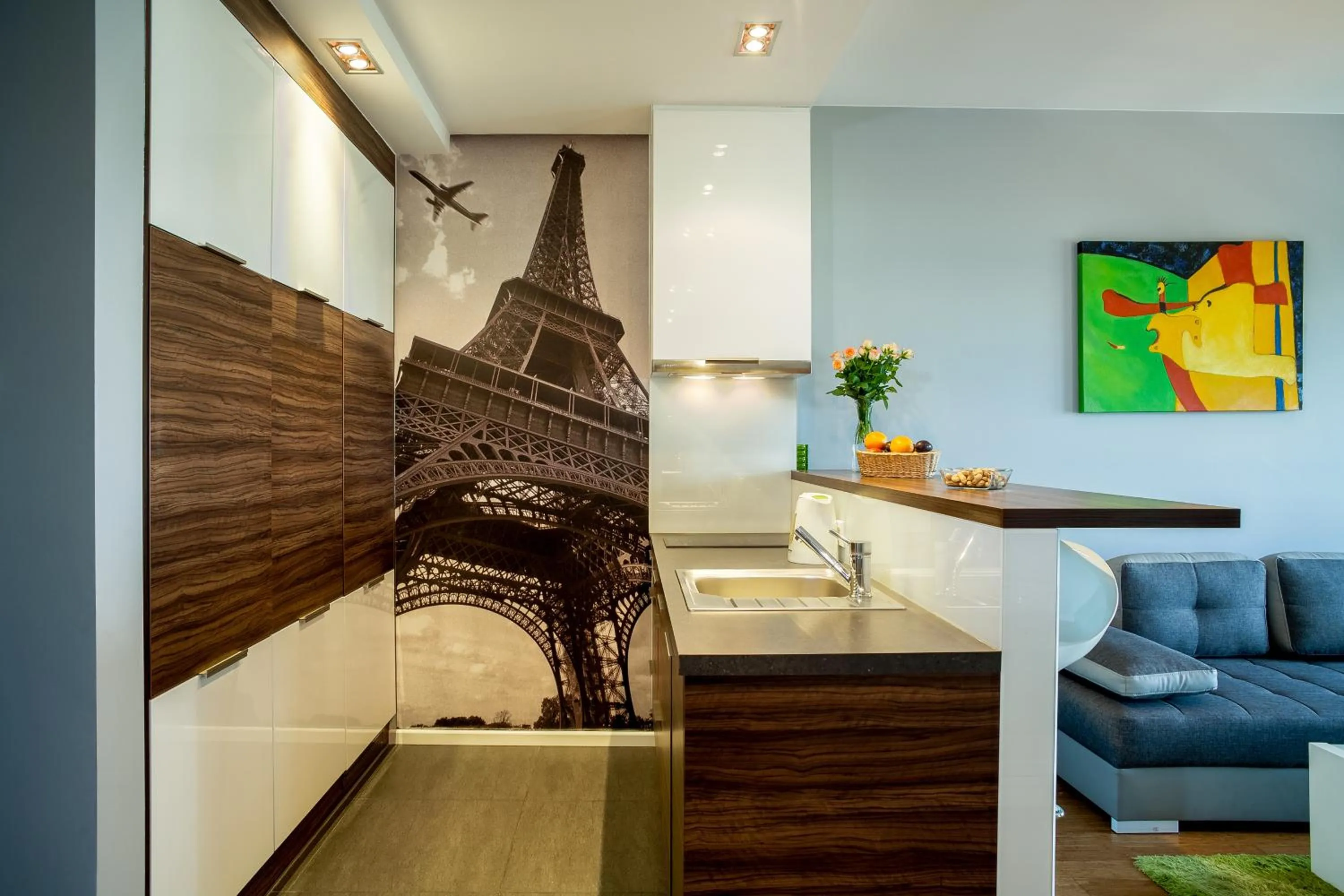 Kitchen or kitchenette in Platinum Towers E-Apartments