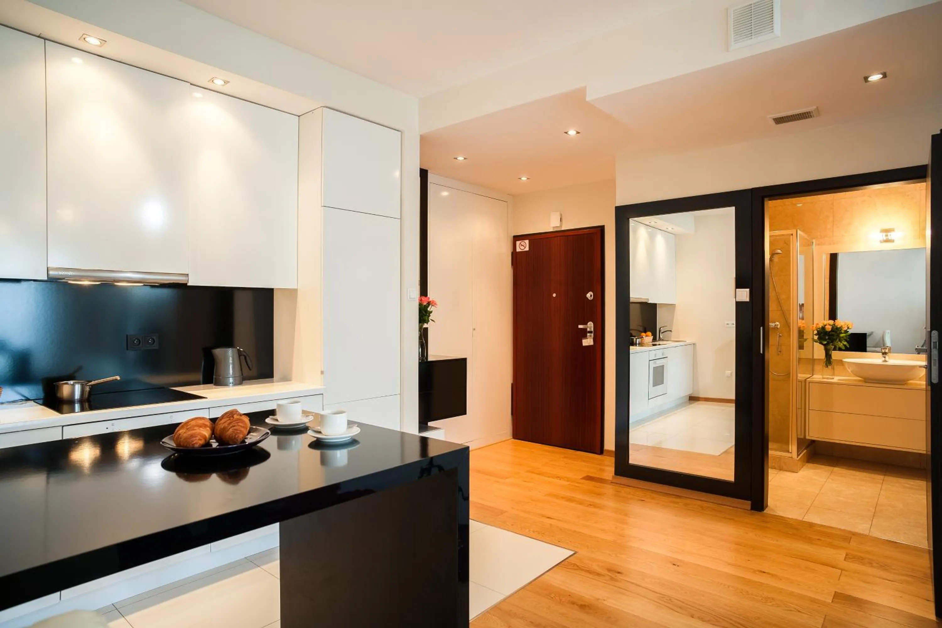 Photo of the whole room in Platinum Towers E-Apartments