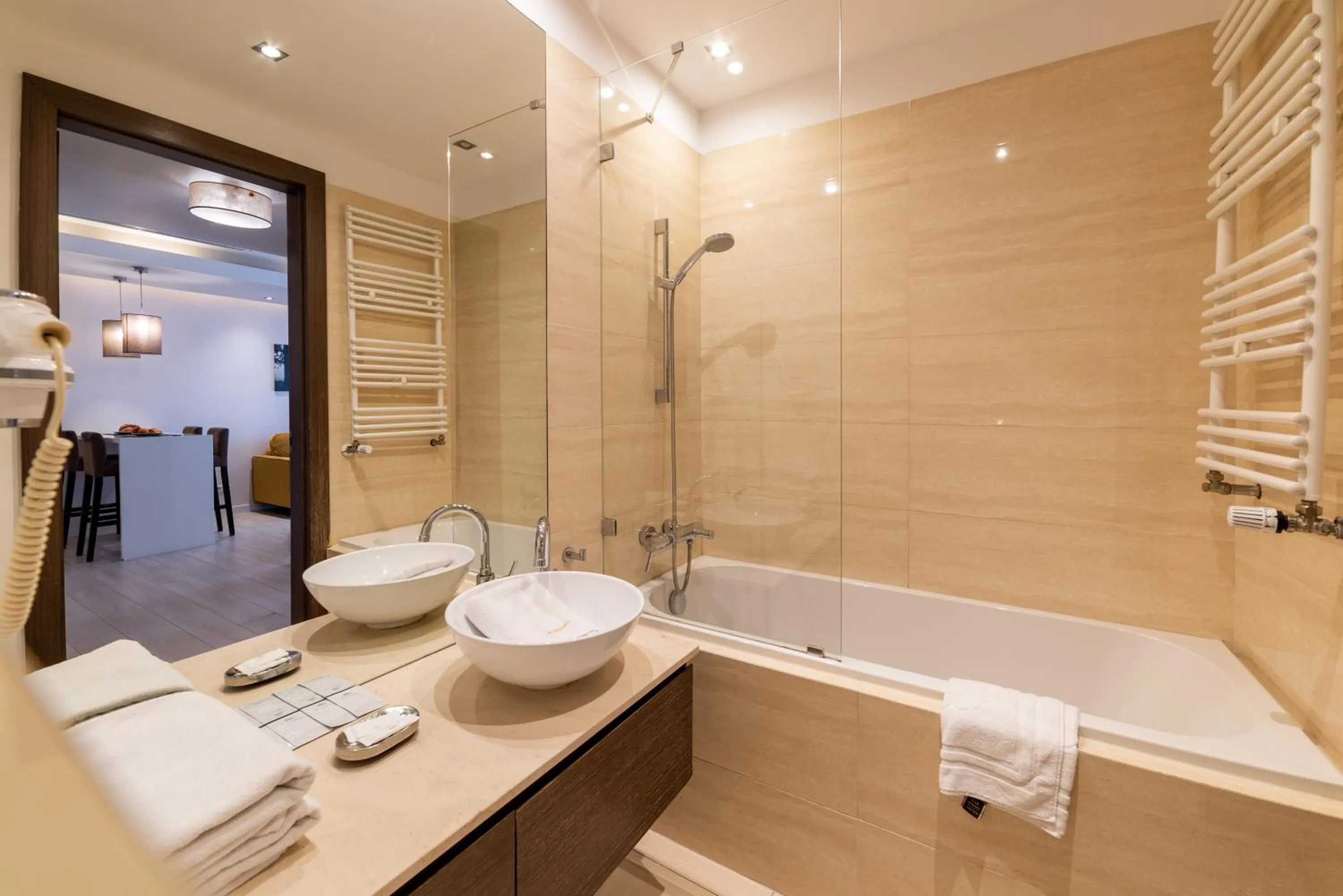 Bathroom in Platinum Towers E-Apartments
