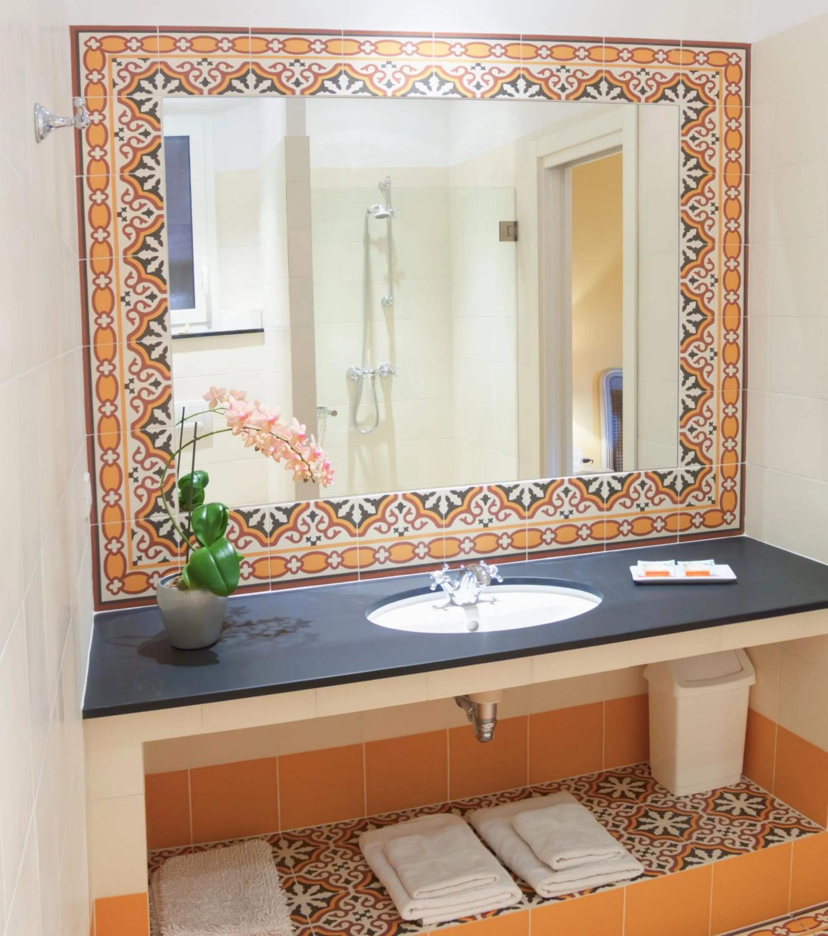 Bathroom in Hotel La Regence