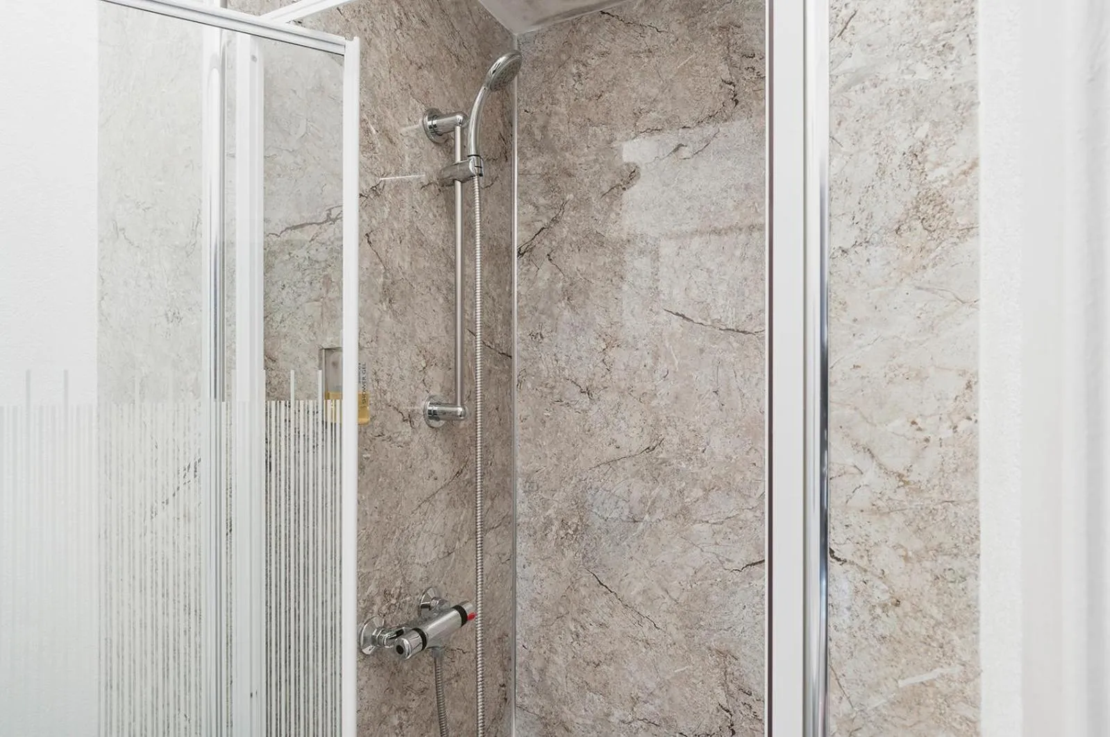 Bathroom in Aynetree Guest House