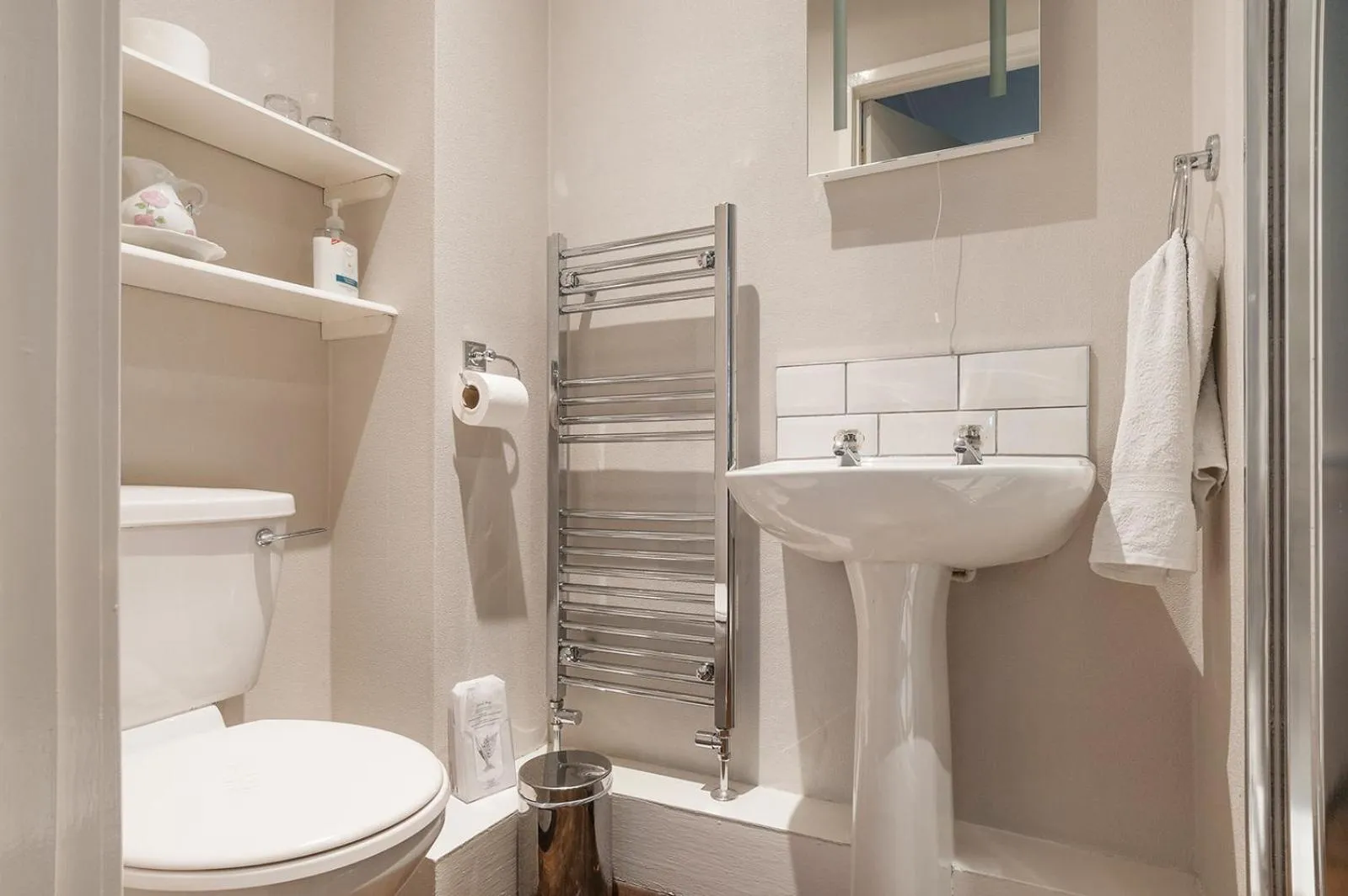 Bathroom in Aynetree Guest House