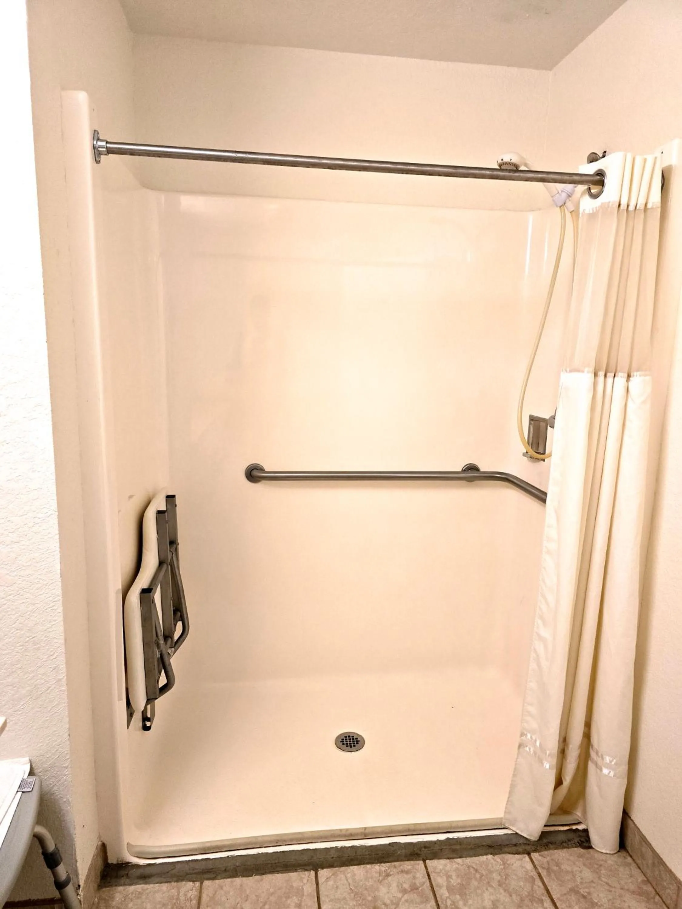 Shower in Garden Inn and Suites near Callaway Gardens Pine Mountain
