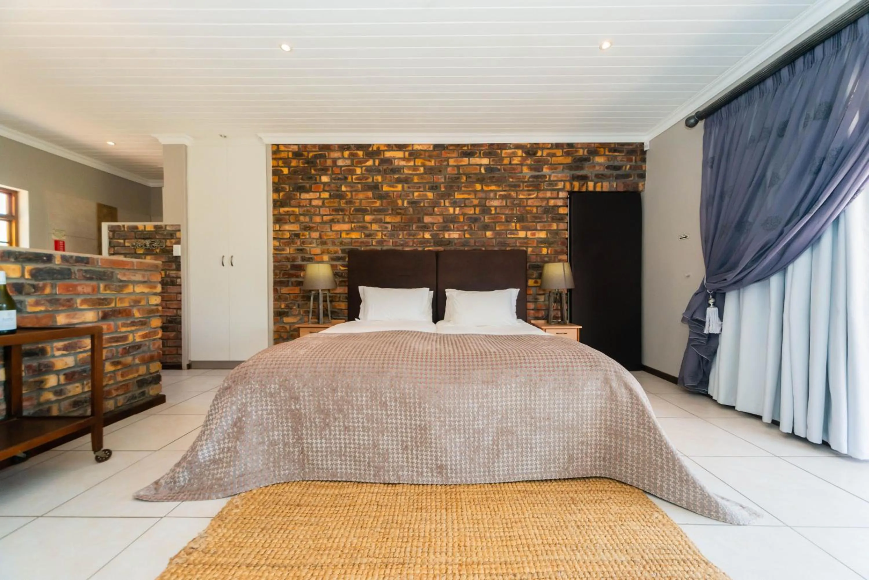 Bed in Melkboomsdrift Guest House & Conference Centre