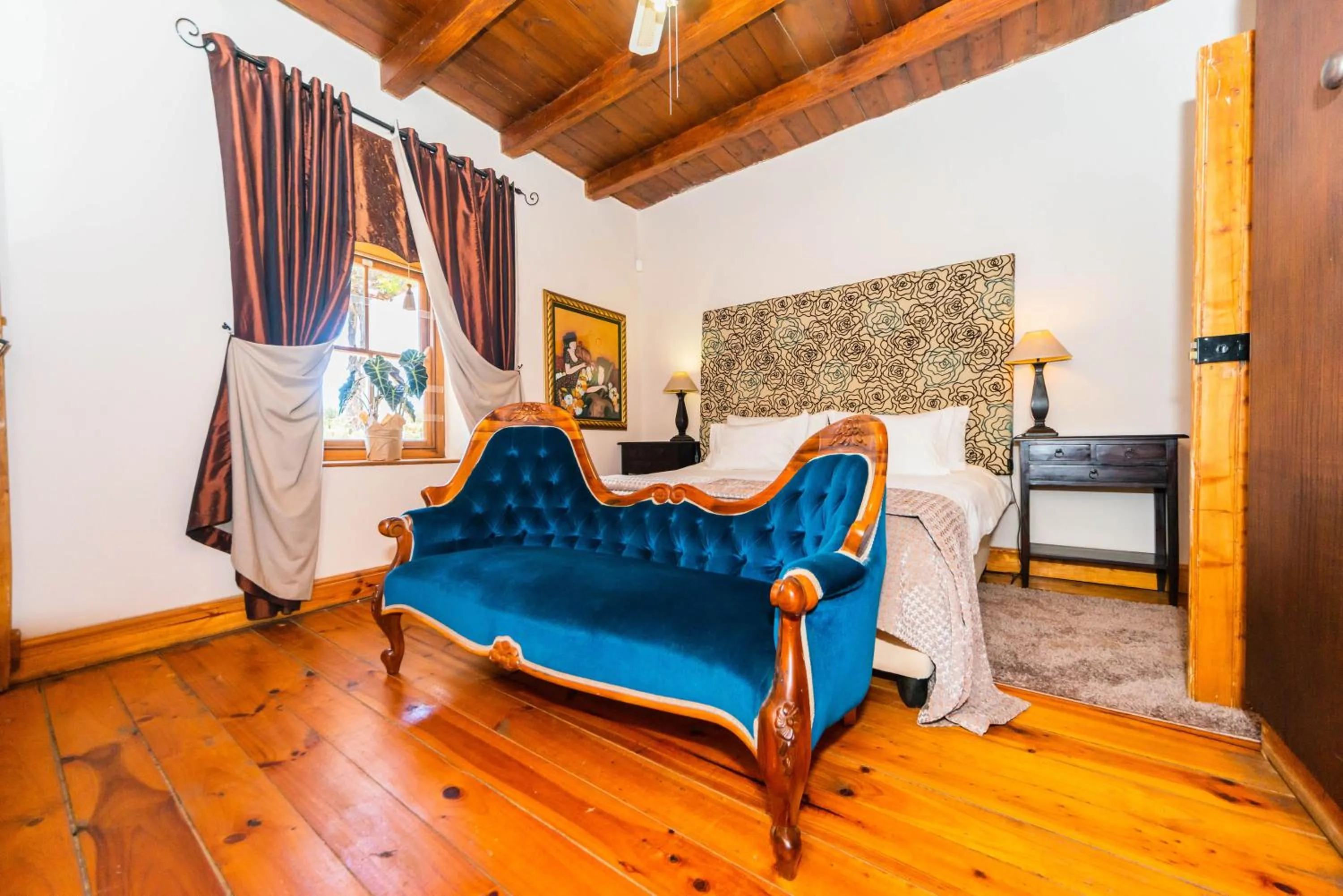 Bed in Melkboomsdrift Guest House & Conference Centre