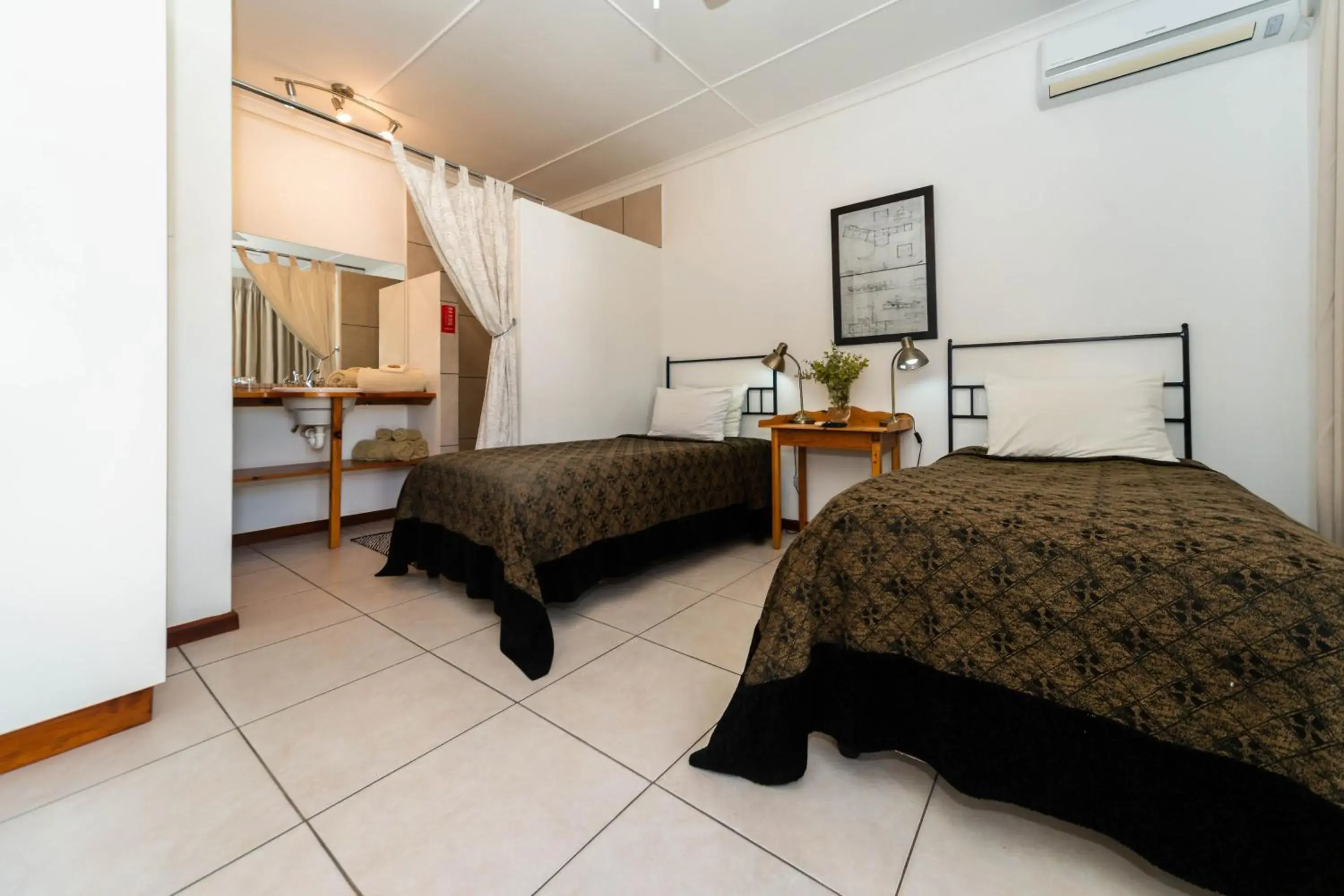 Standard Double or Twin Room - single occupancy in Melkboomsdrift Guest House & Conference Centre Standard Double or Twin Room - single occupancy in Melkboomsdrift Guest House & Conference Centre