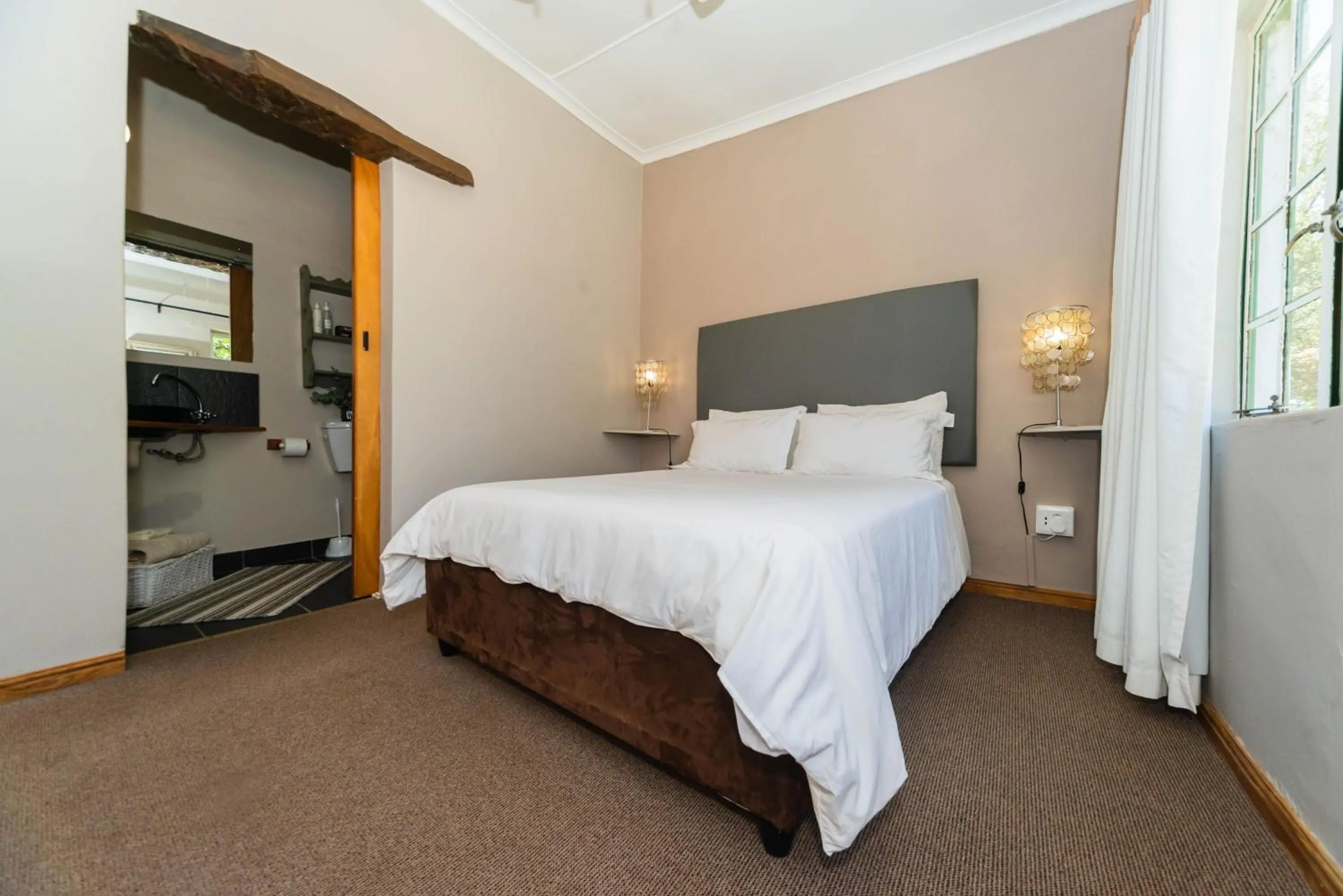 Bed in Melkboomsdrift Guest House & Conference Centre