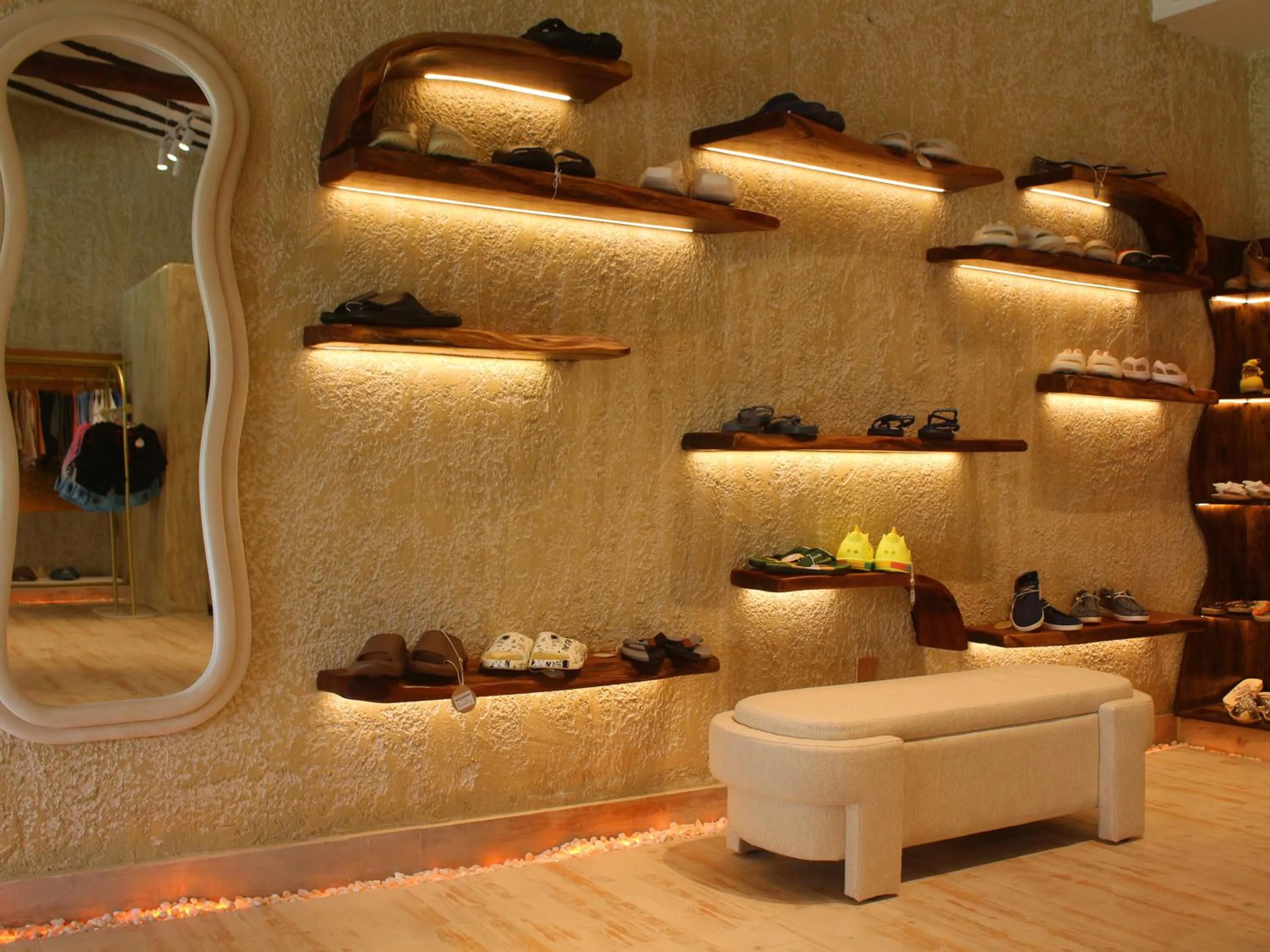 On-site shops in Sunsol Isla Caribe