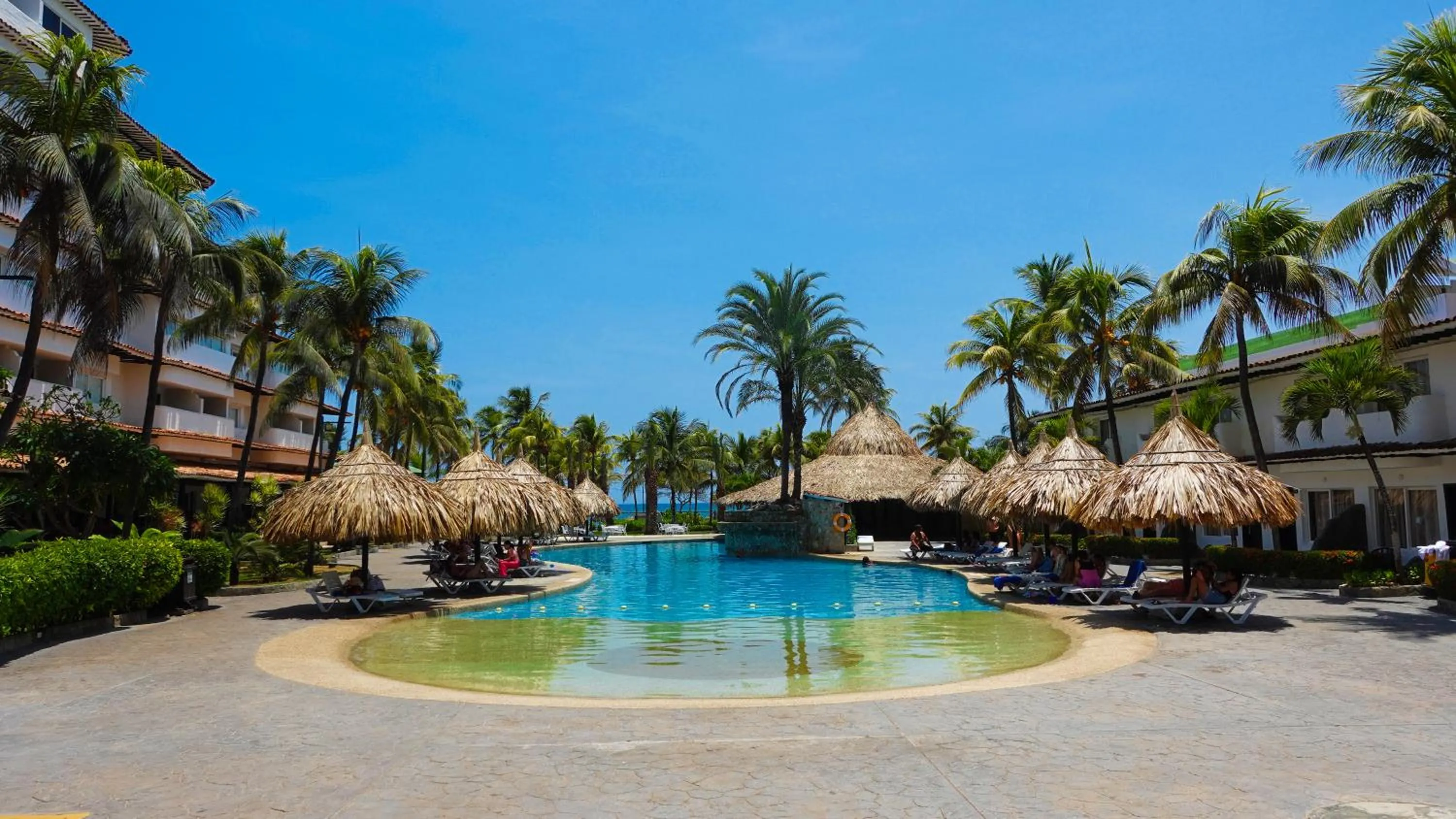 Pool view in Sunsol Isla Caribe