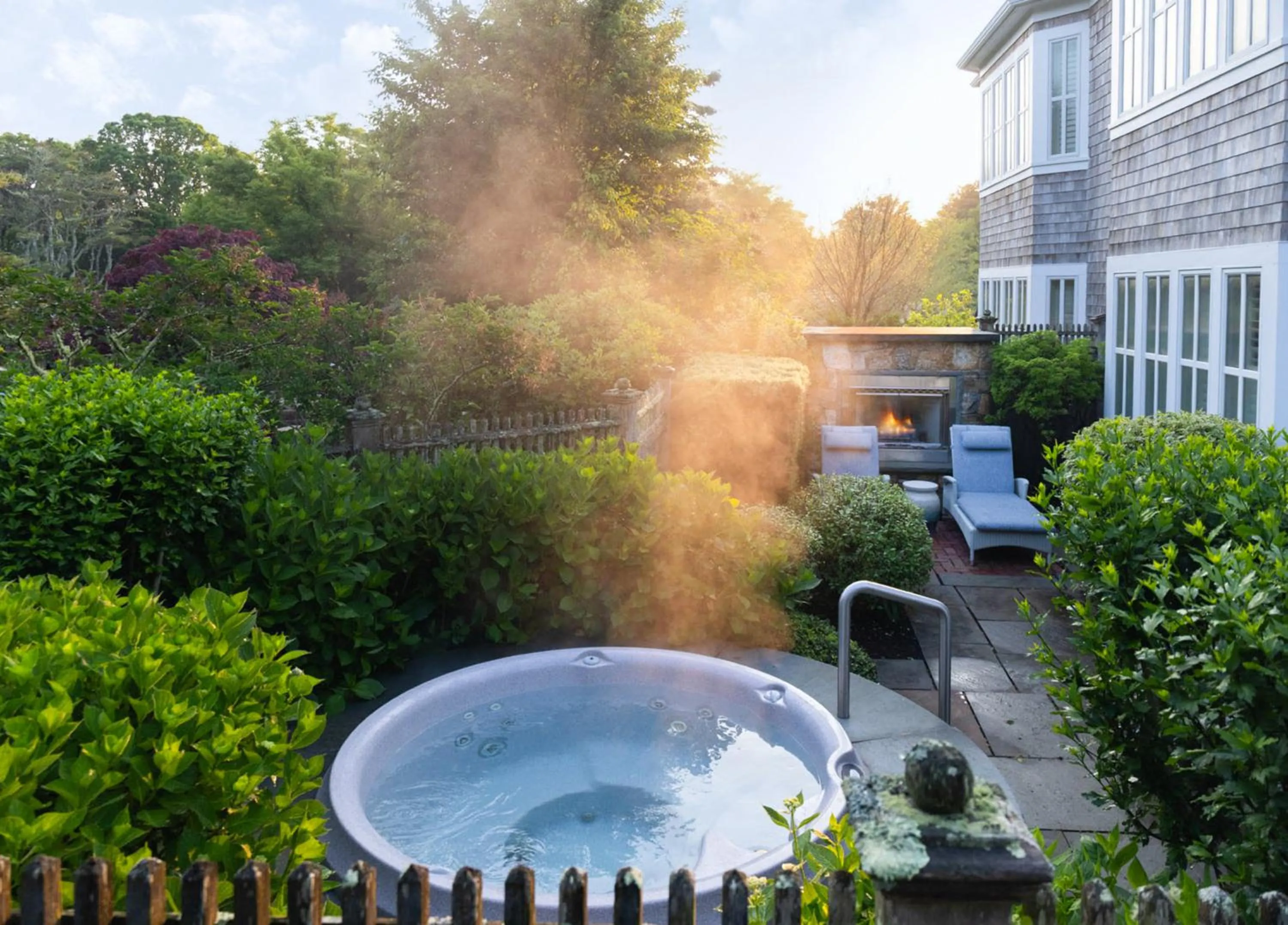 Hot Tub in Wequassett Resort and Golf Club