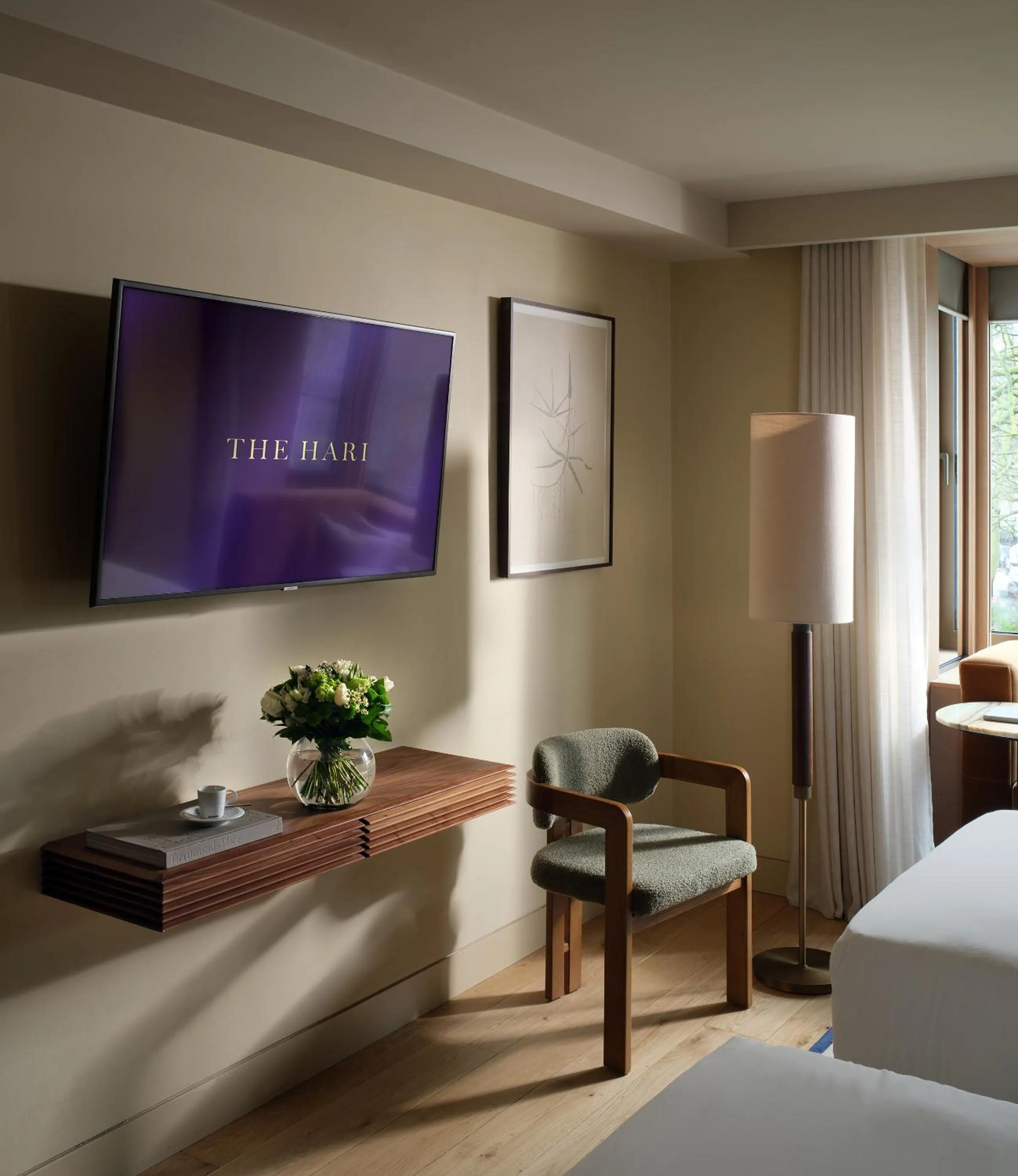 Seating area, Bed in The Hari London