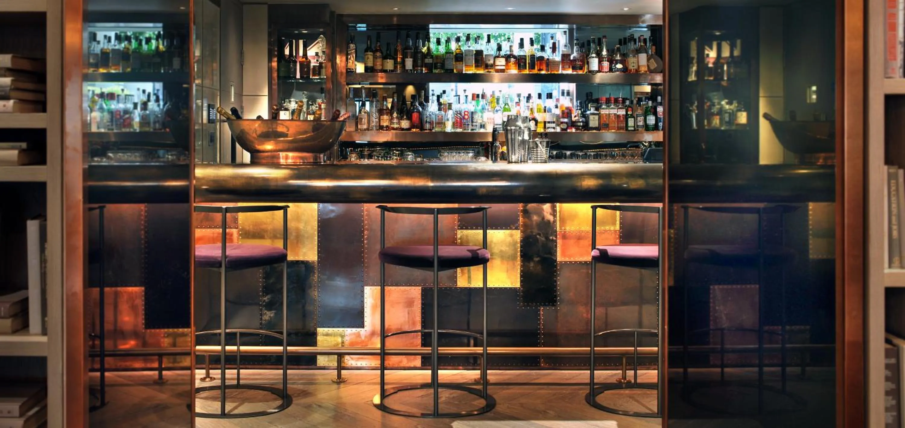 Lounge or bar in The Hari London