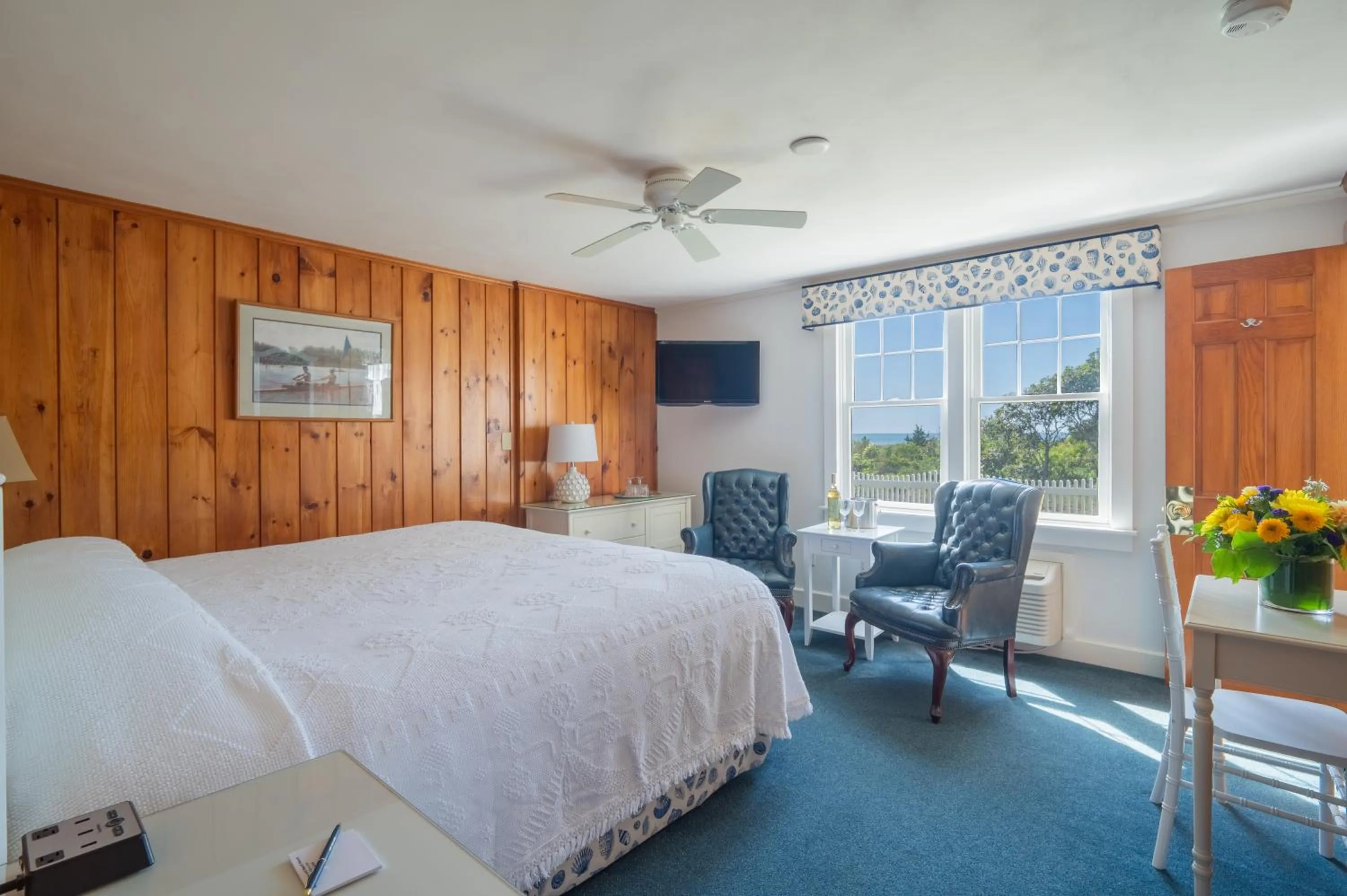 Bed in Winstead Beach Resort