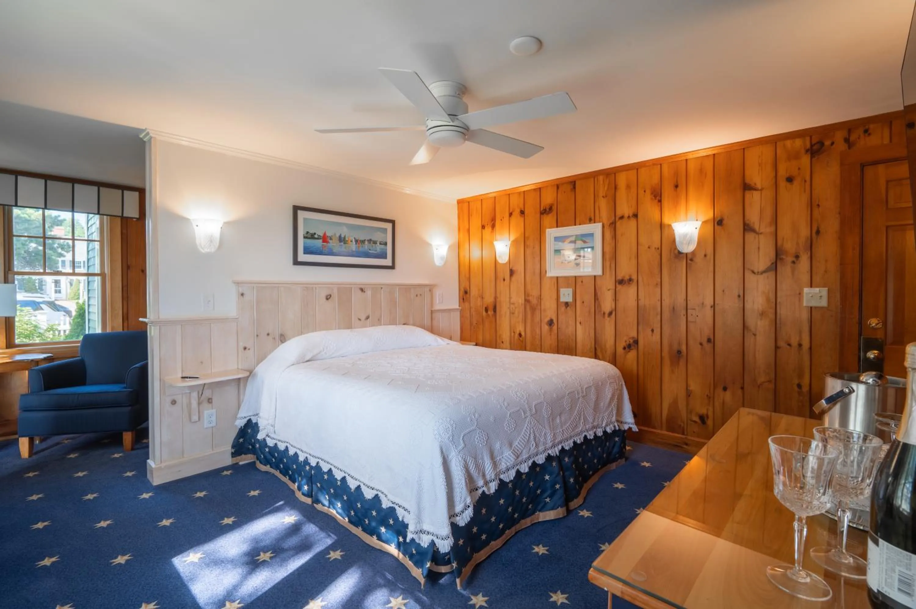 Photo of the whole room, Bed in Winstead Beach Resort