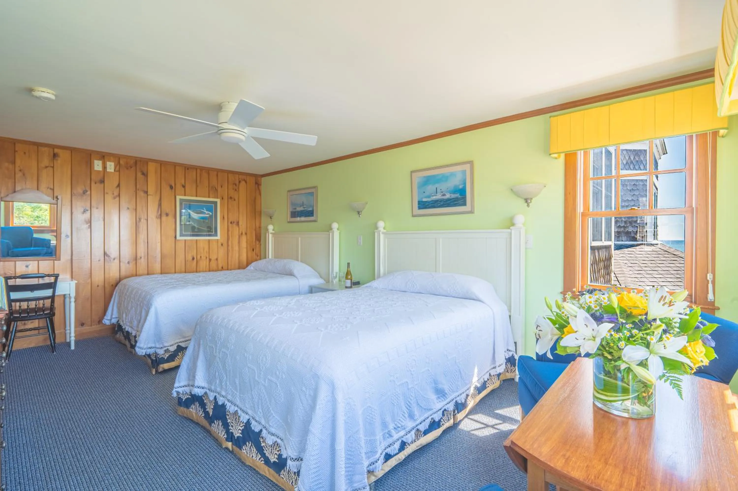 Photo of the whole room, Bed in Winstead Beach Resort