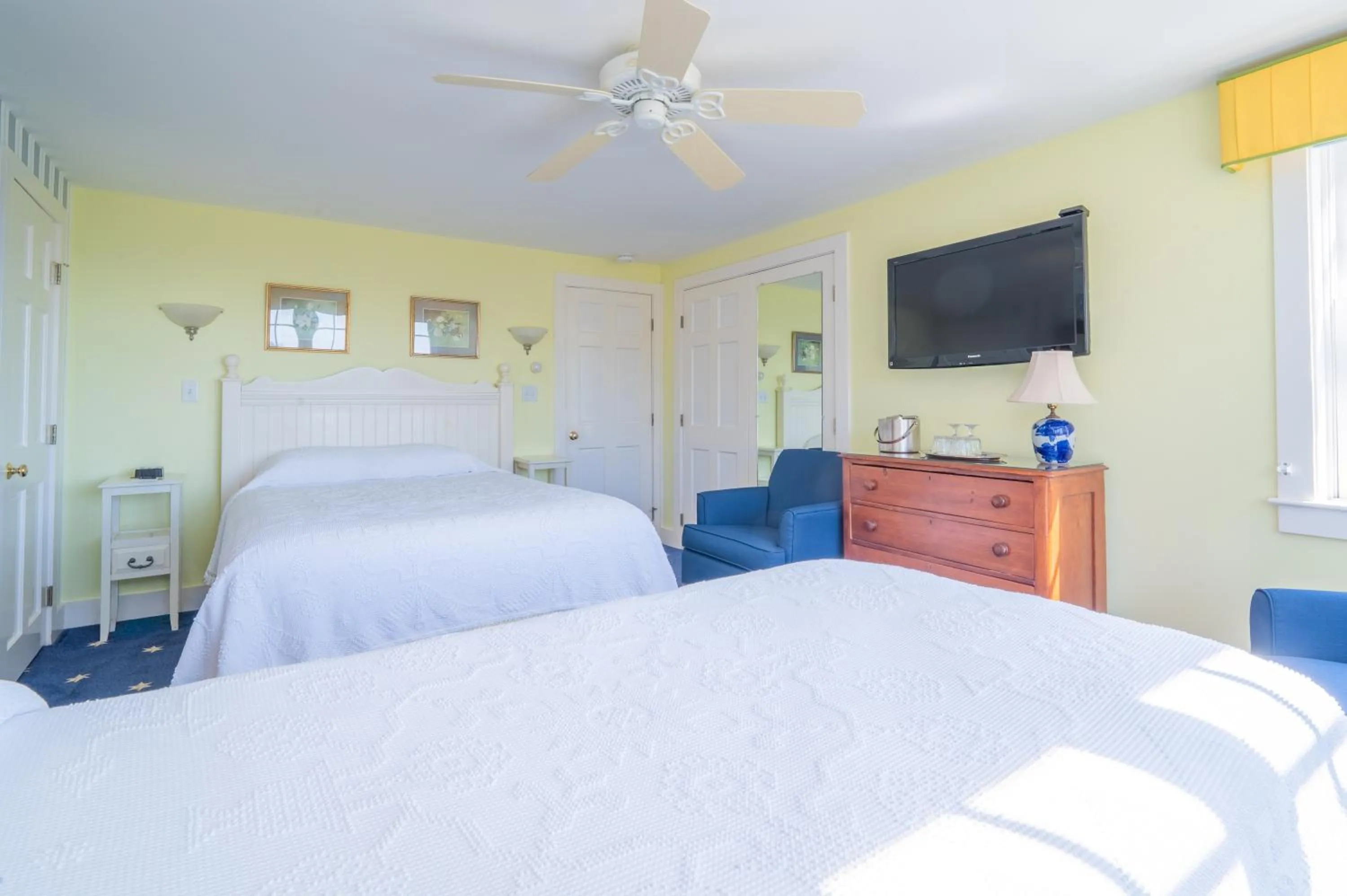 Bed in Winstead Beach Resort