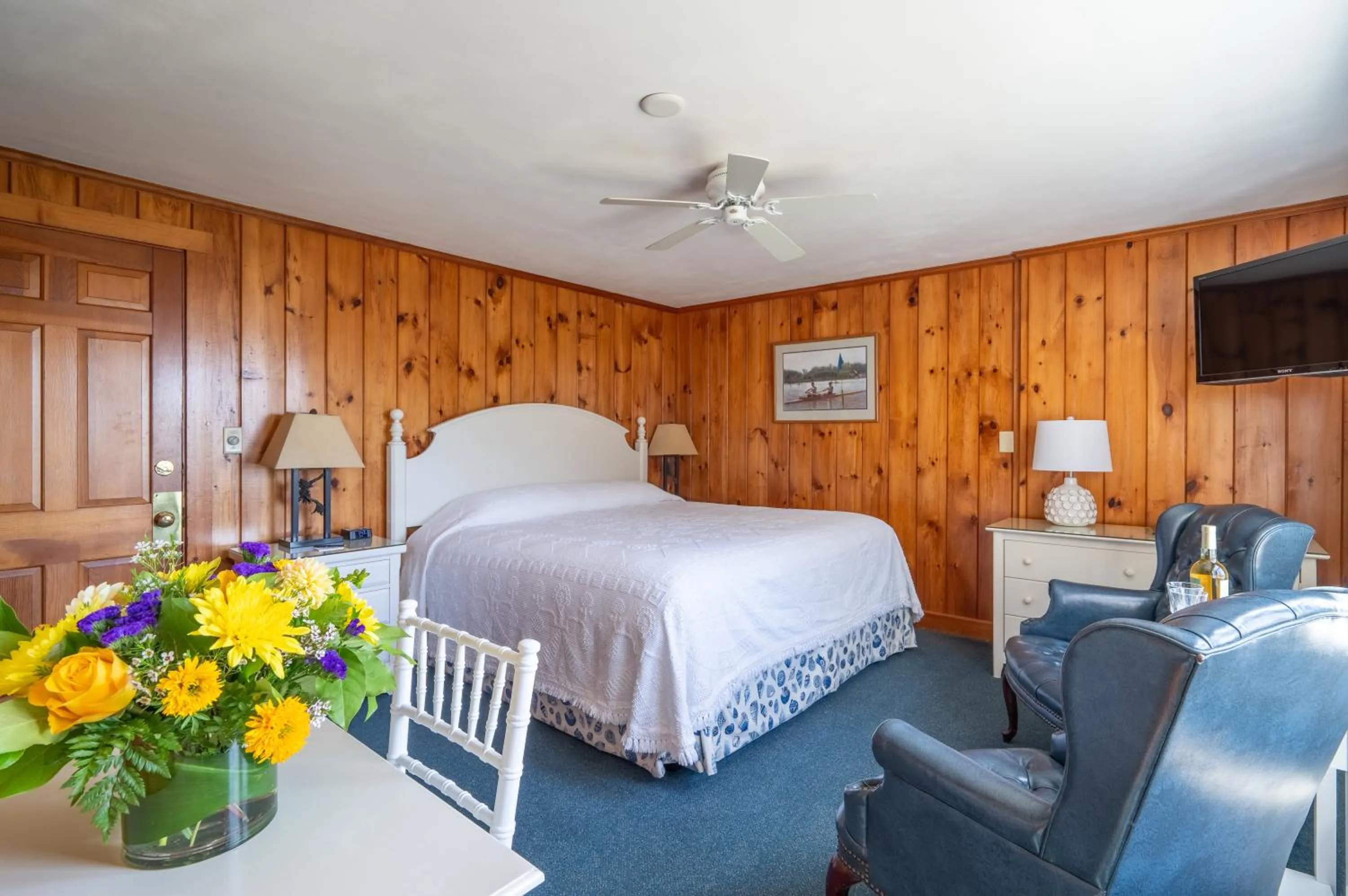 Bed in Winstead Beach Resort