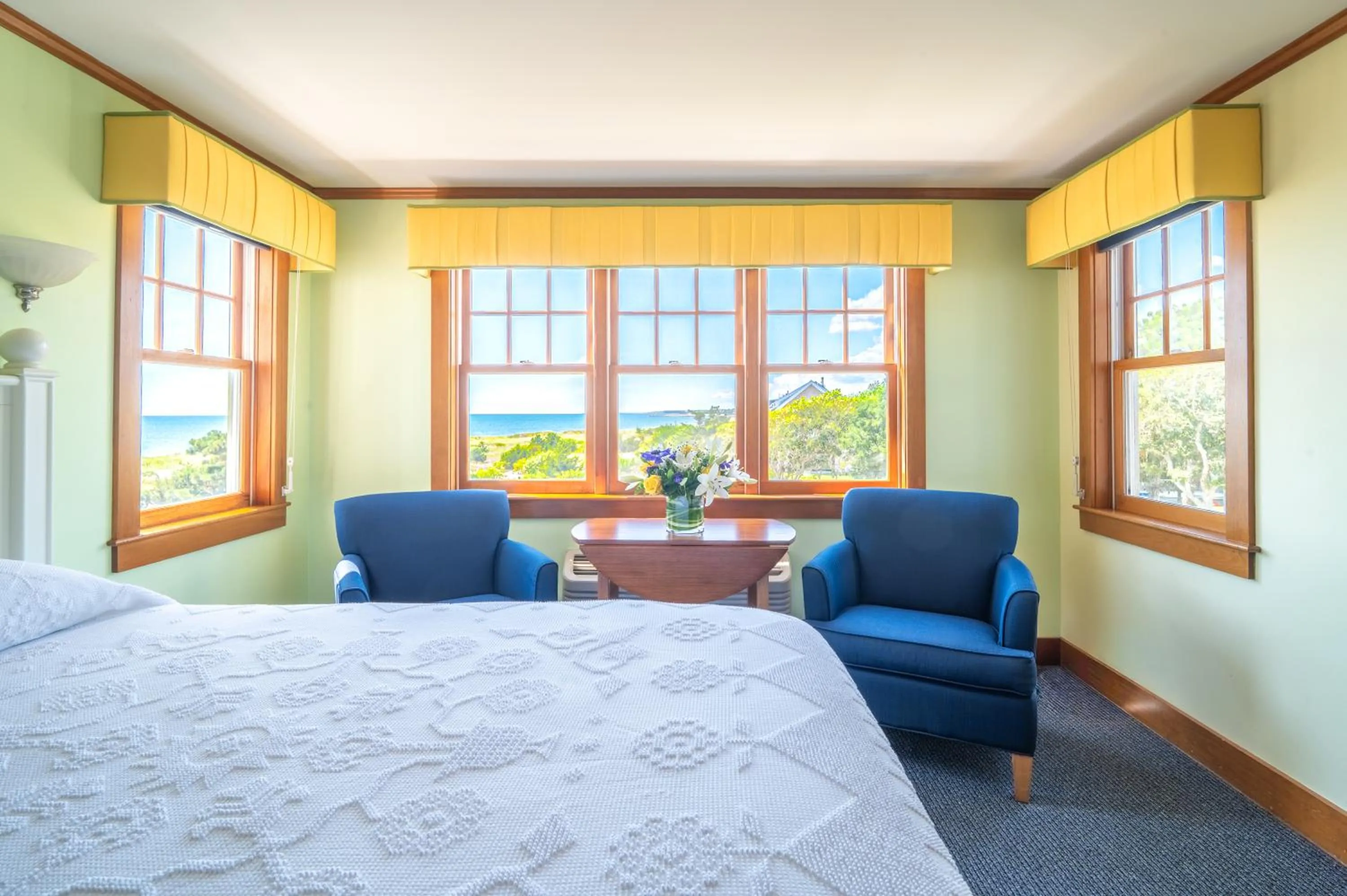 Seating area, Bed in Winstead Beach Resort