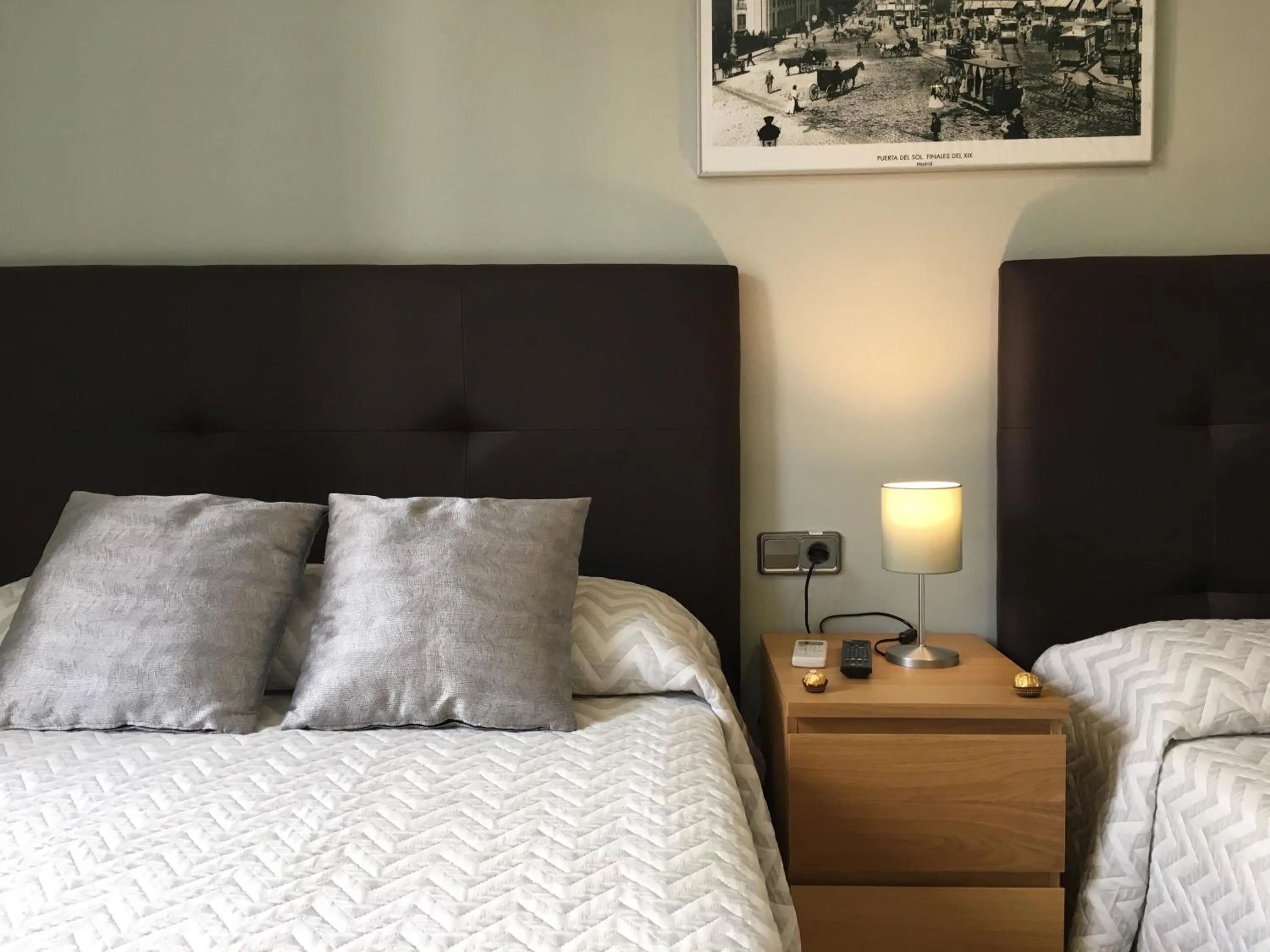 Decorative detail, Bed in Hostal Patria Madrid