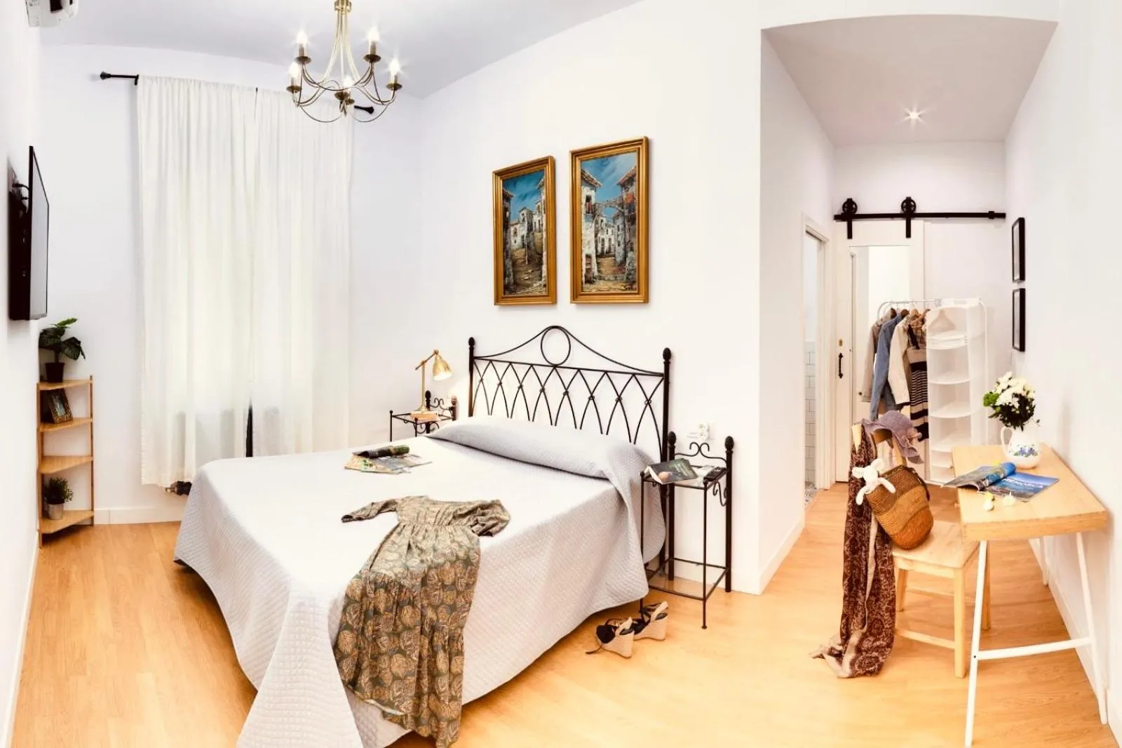 Bed in Hostal Patria Madrid