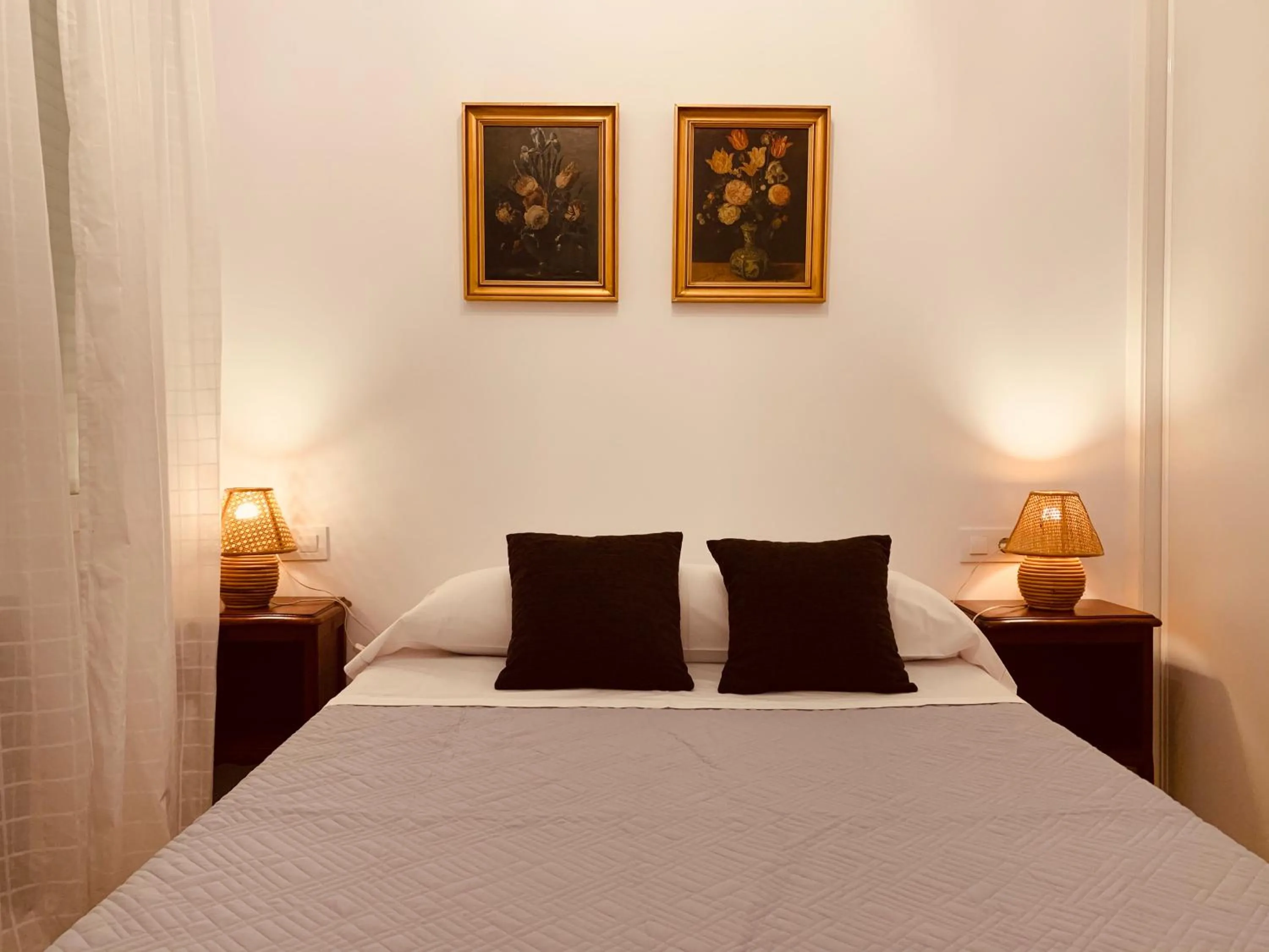 Photo of the whole room, Bed in Hostal Patria Madrid