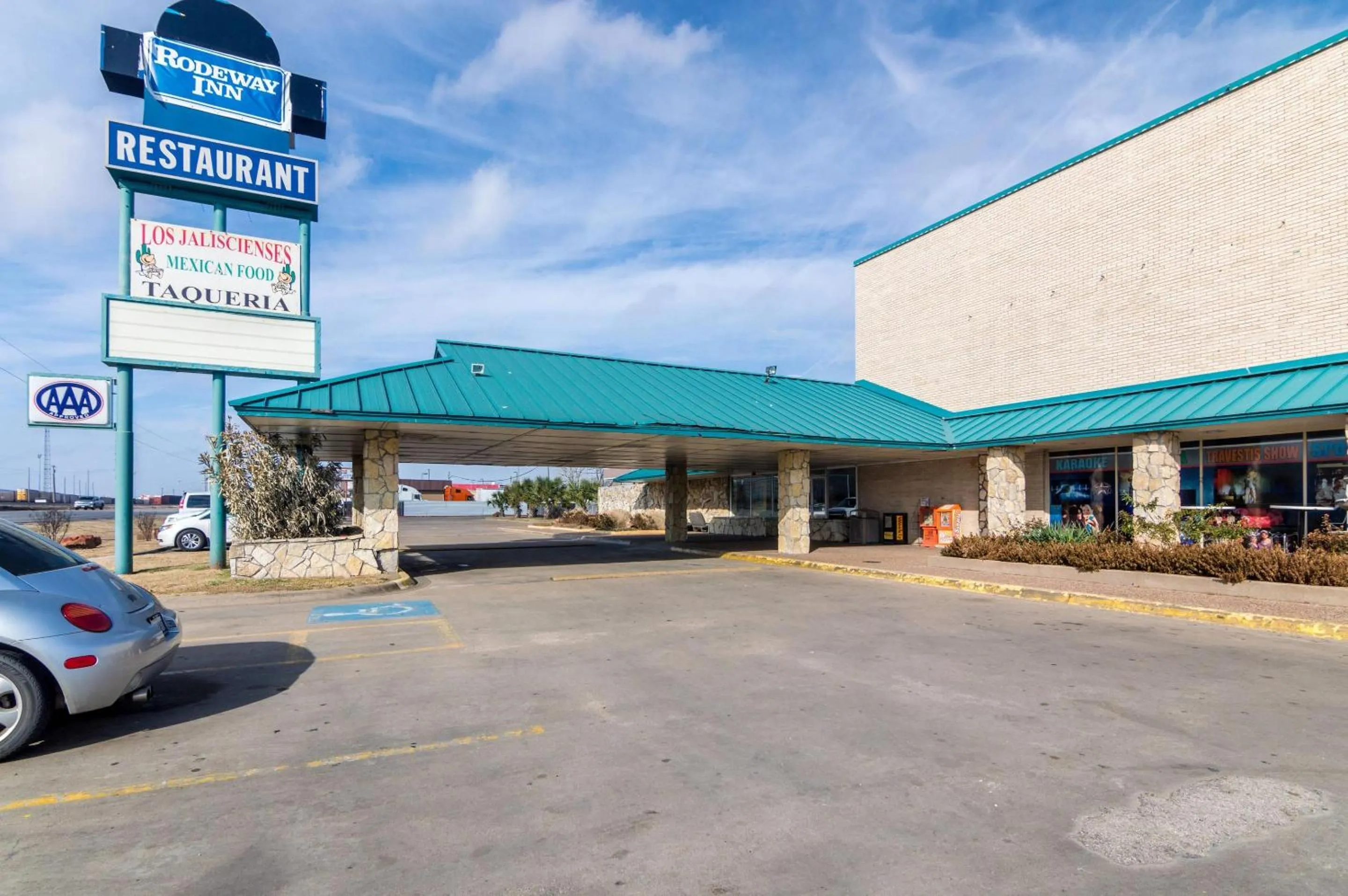 Property building in Rodeway Inn