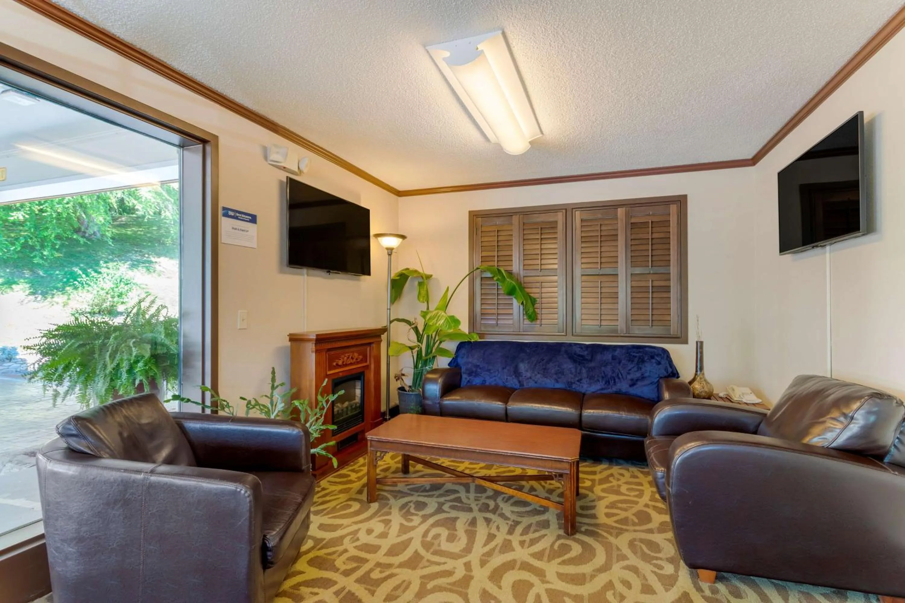 Lobby or reception in Best Western Smoky Mountain Inn