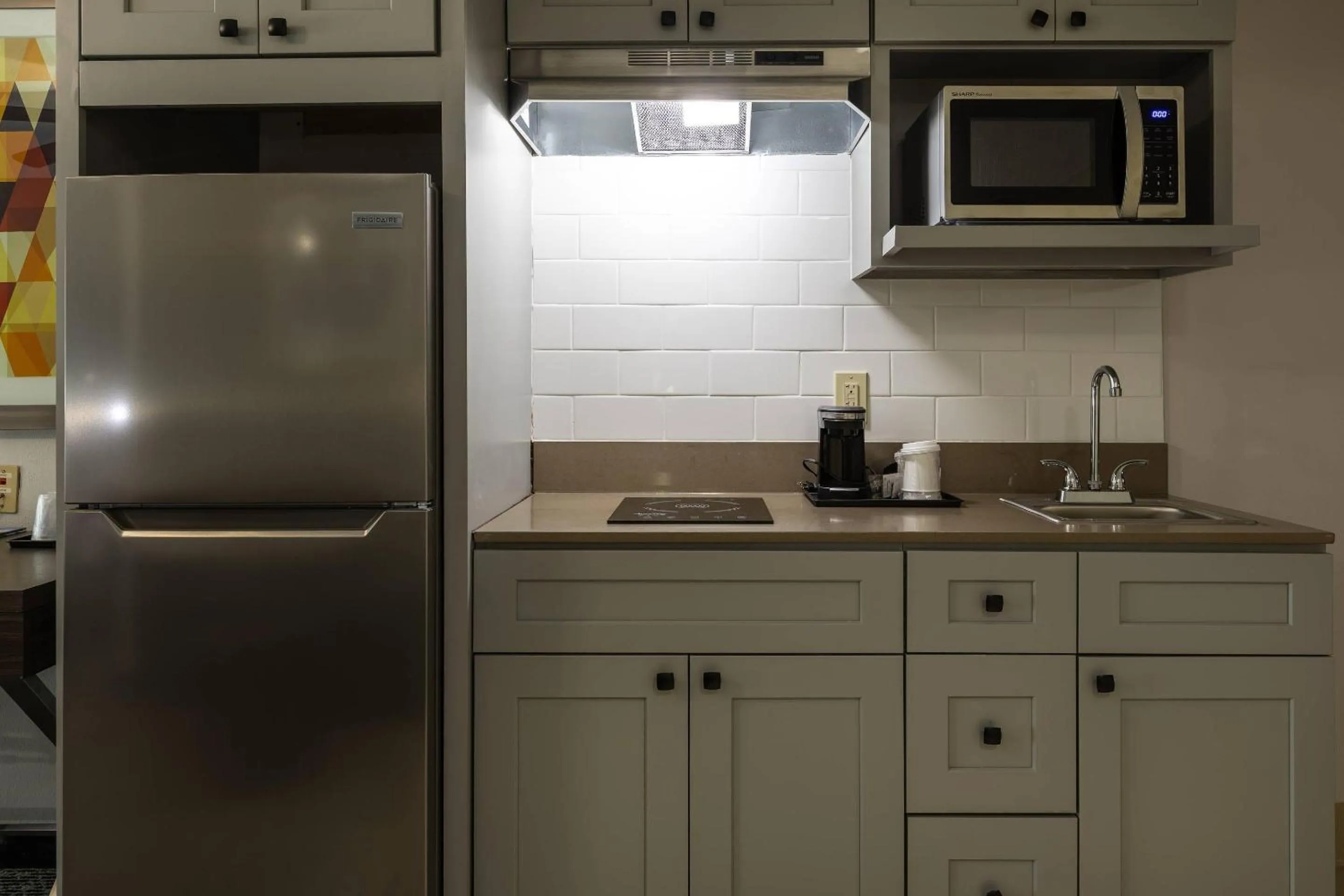 Bedroom in Country Inn & Suites by Radisson, Lake Norman Huntersville, NC