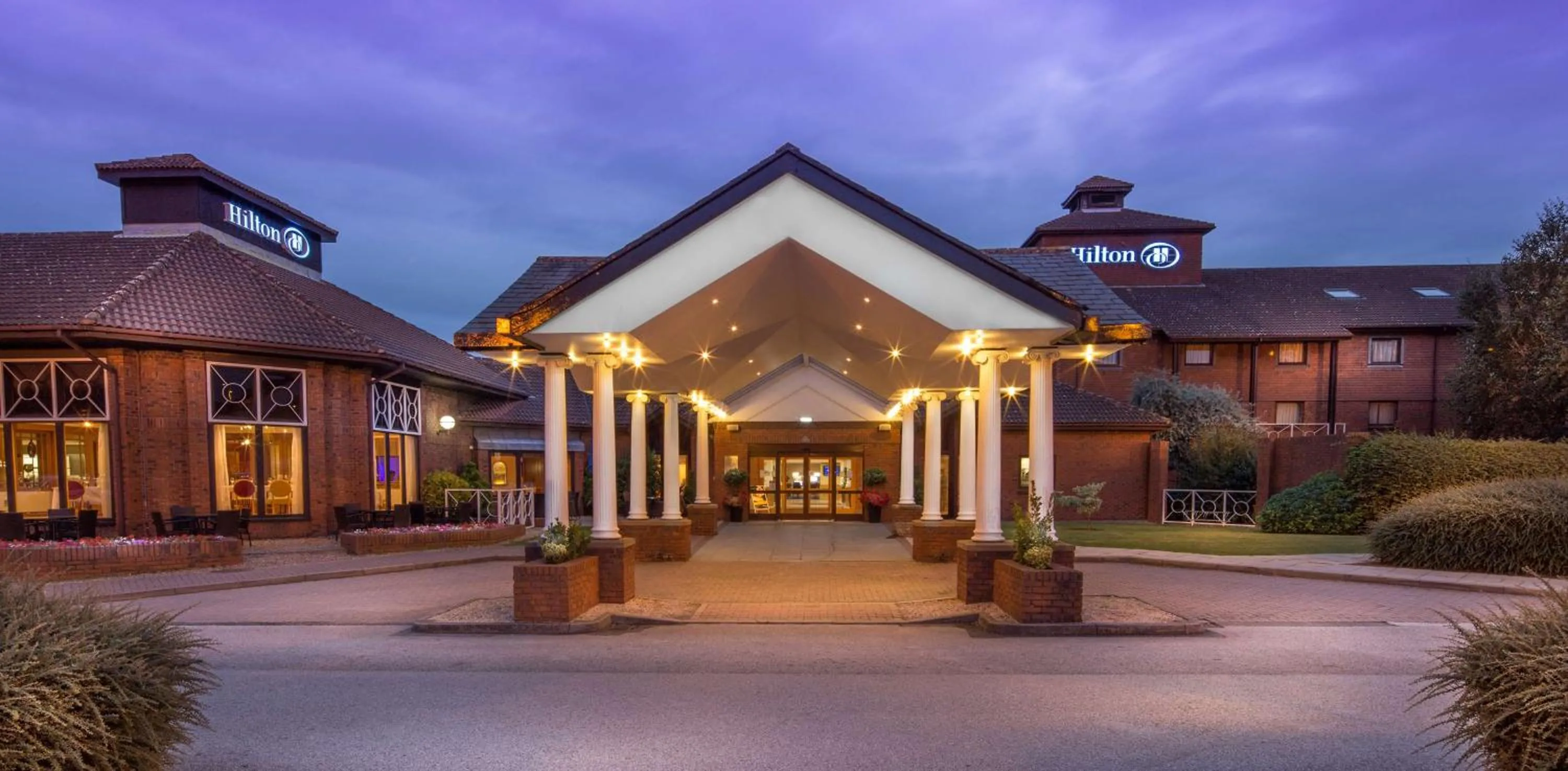 Property building in Hilton East Midlands Airport