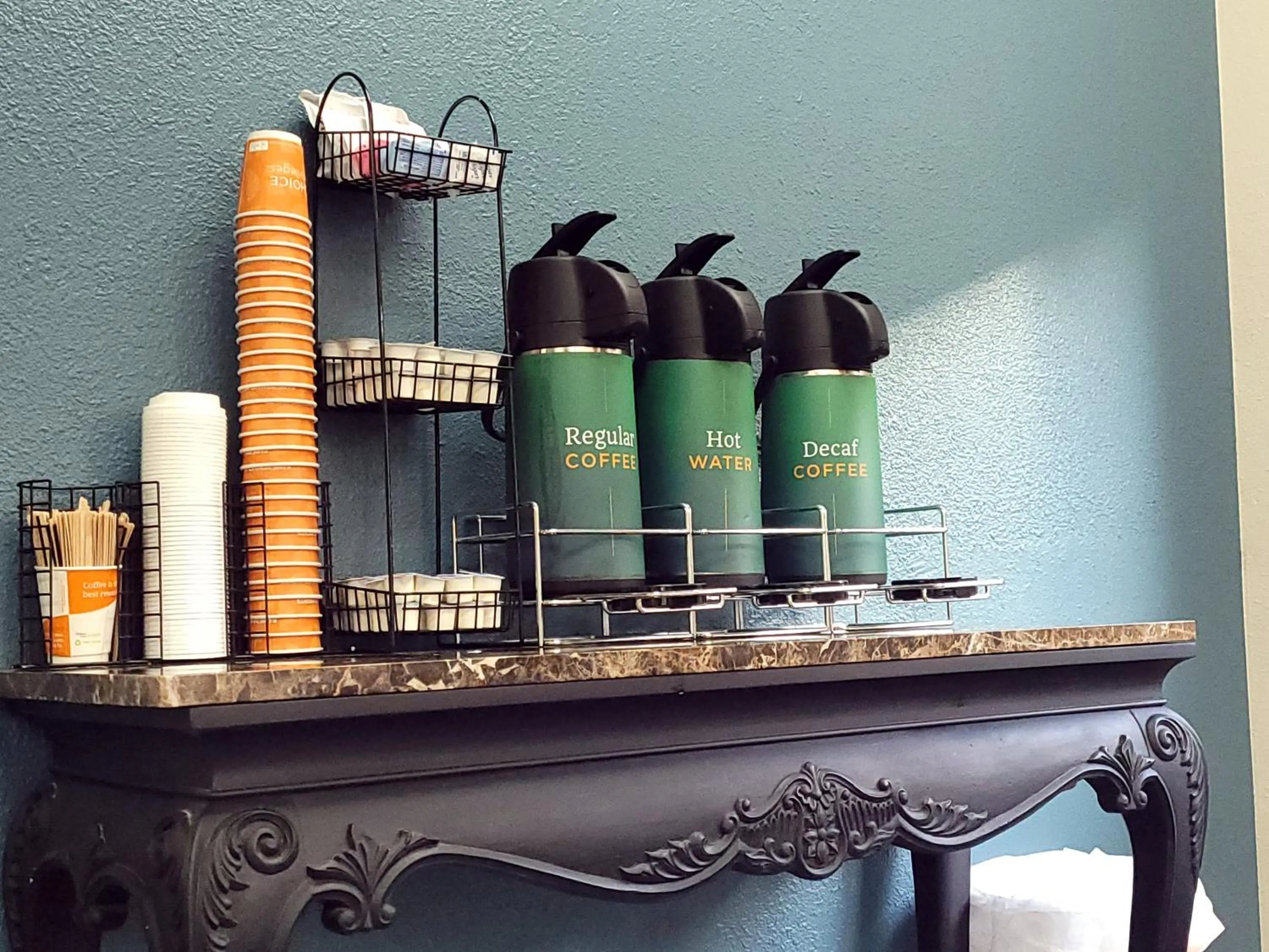 Coffee/tea facilities in Quality Inn & Suites Wilsonville