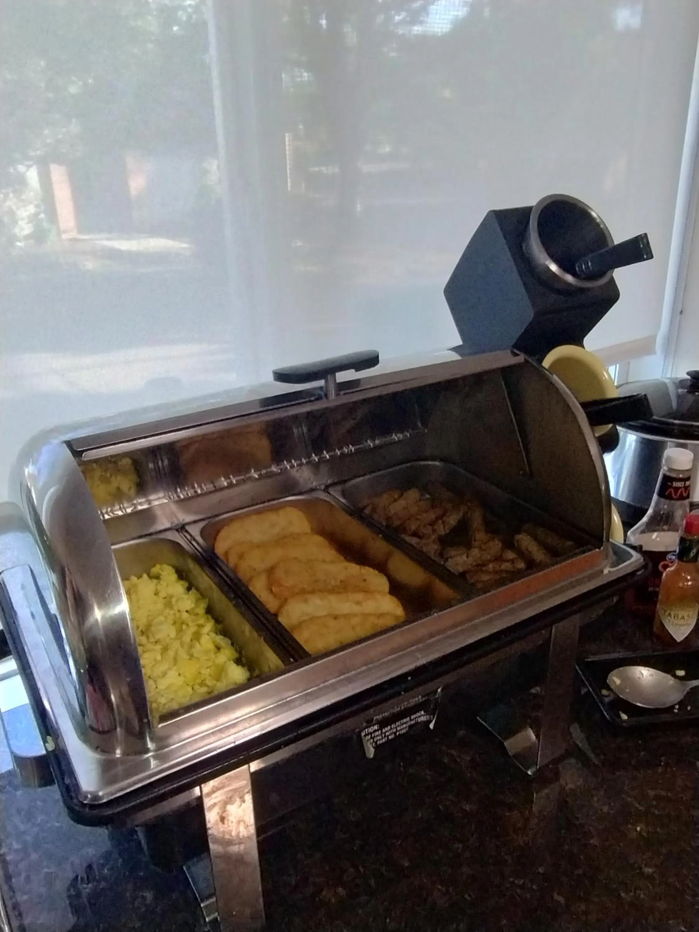 Breakfast in Quality Inn & Suites Wilsonville