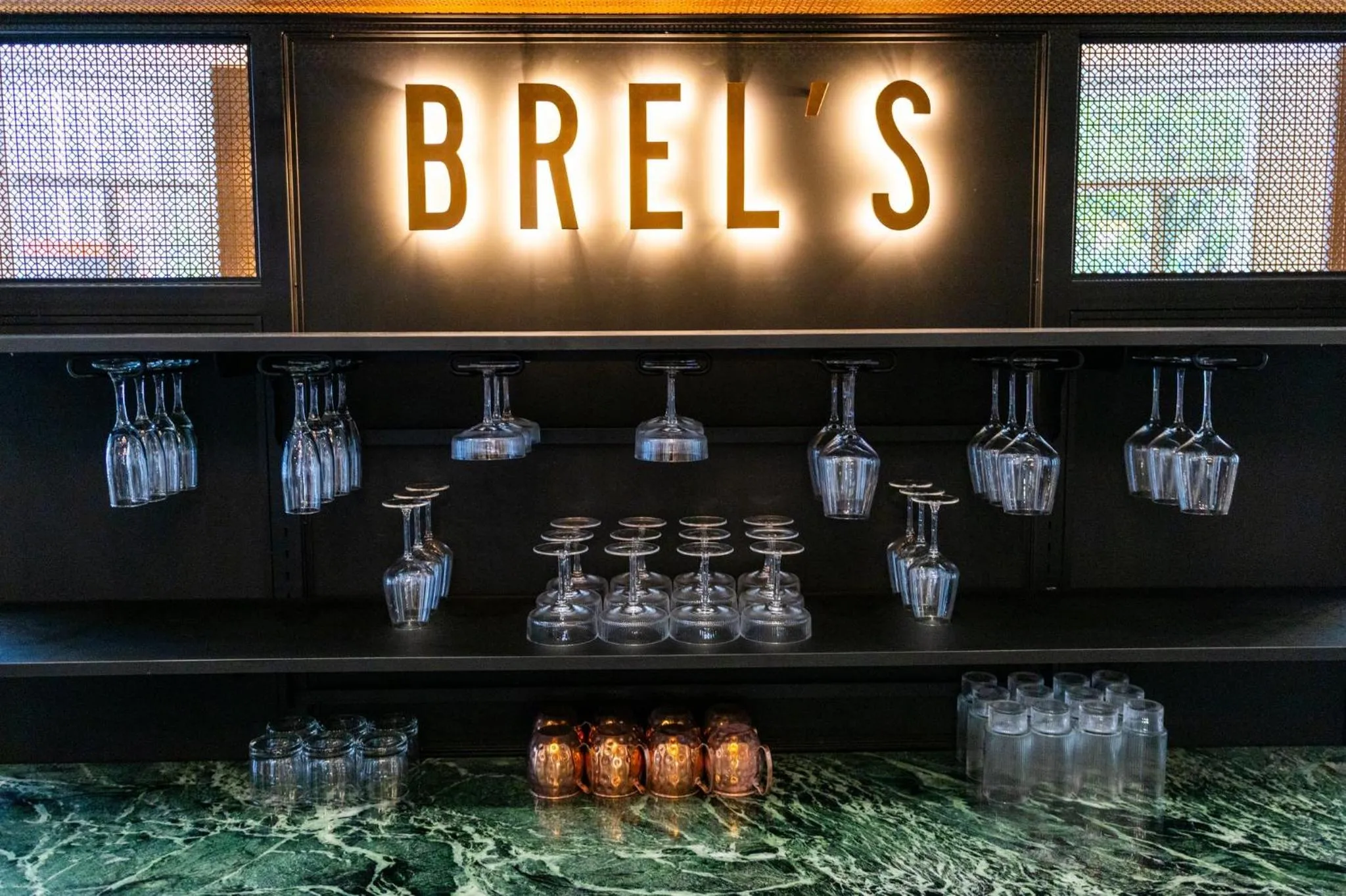 Lounge or bar in Crowne Plaza Cleveland at Playhouse Square by IHG