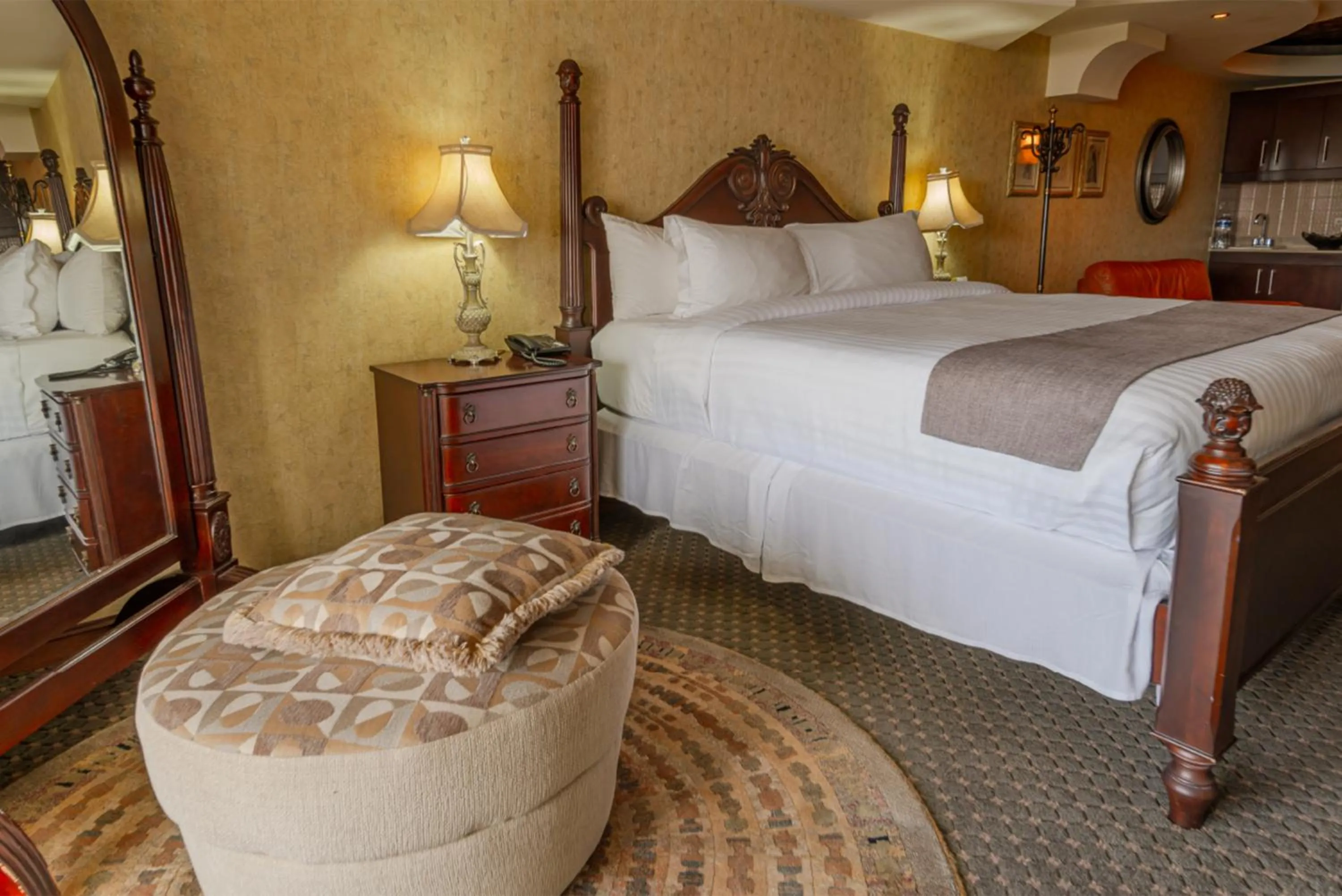 Bedroom, Bed in Hotel Plaza San Martin