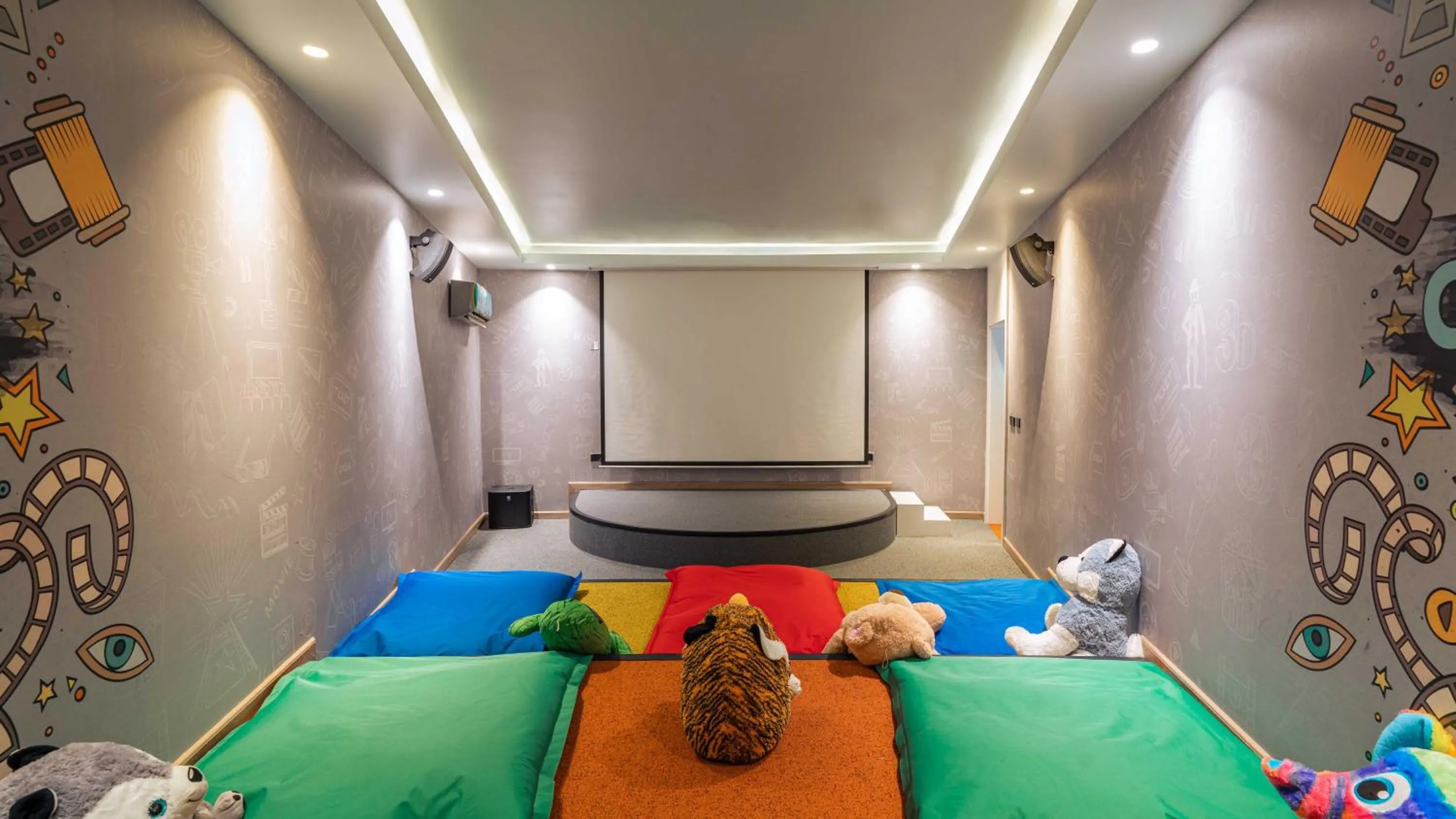 Kids's club, Bed in Rixos The Palm Hotel & Suites - Ultra All Inclusive