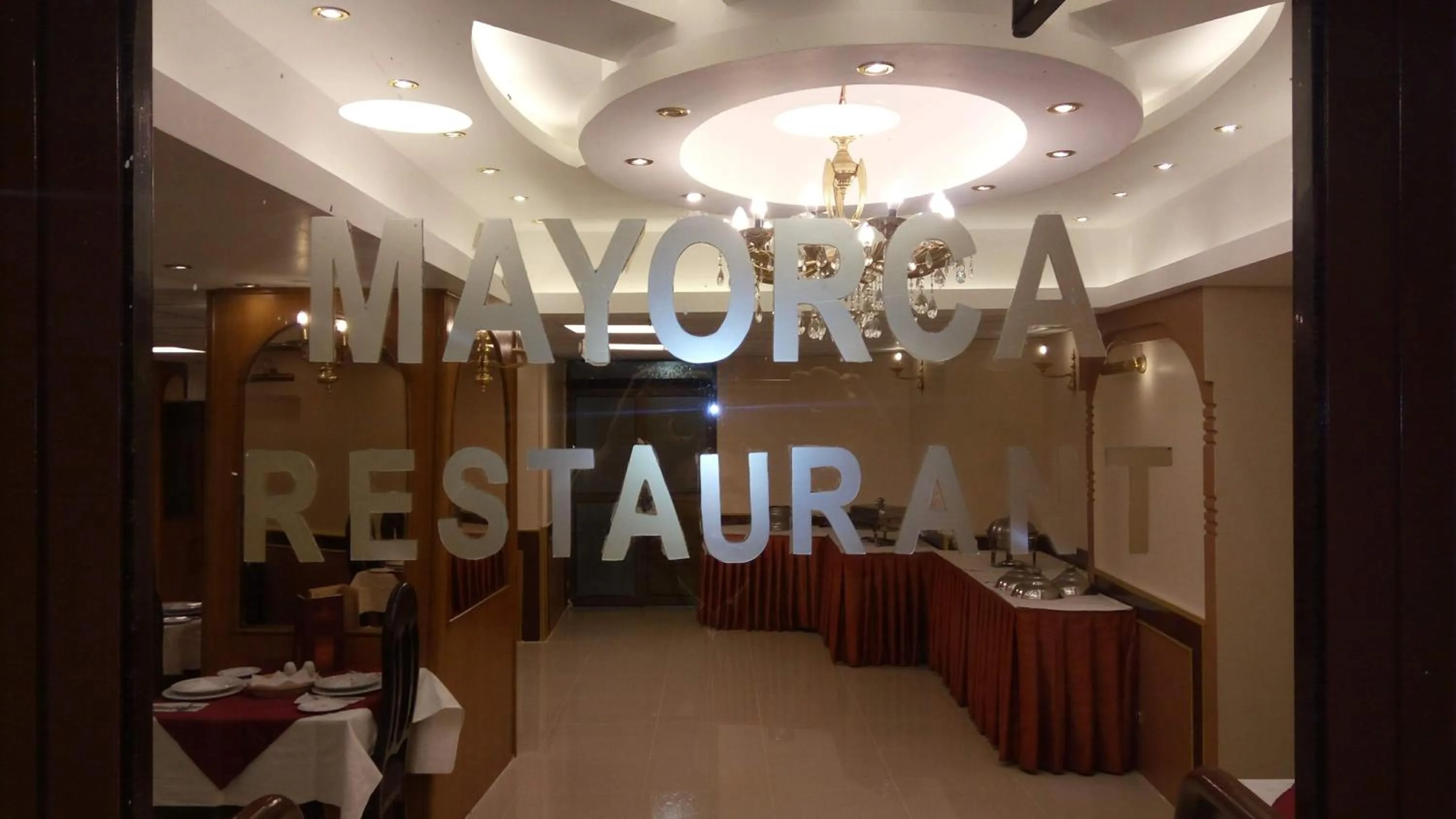 Restaurant/places to eat in Mayorca Hotel Cairo