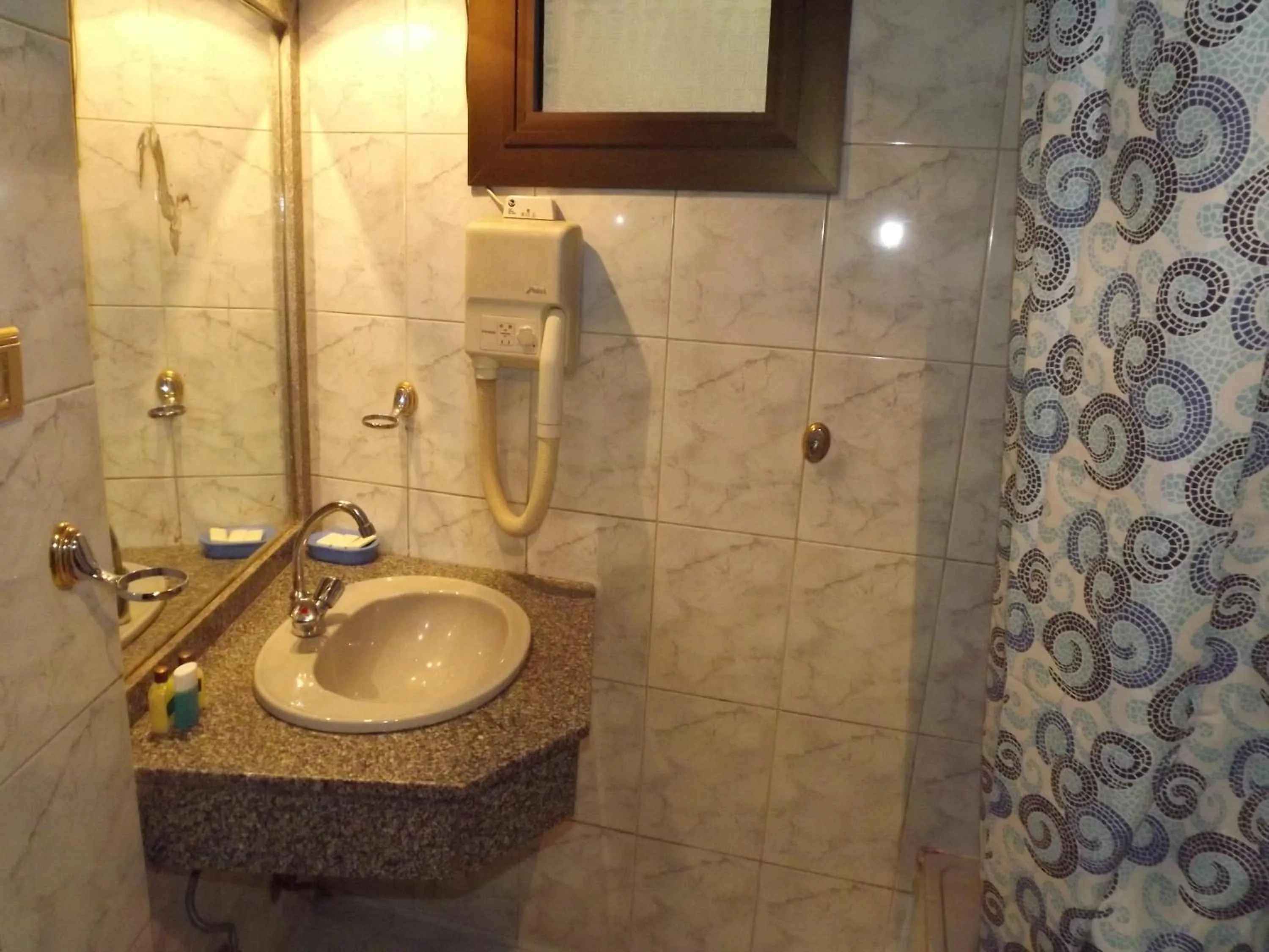 Bathroom in Mayorca Hotel Cairo