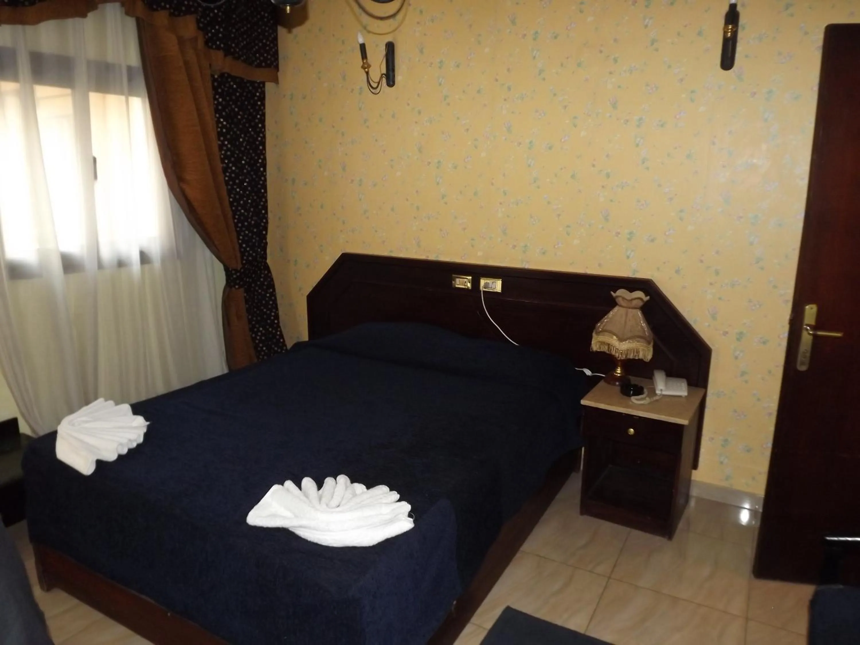 Bed in Mayorca Hotel Cairo