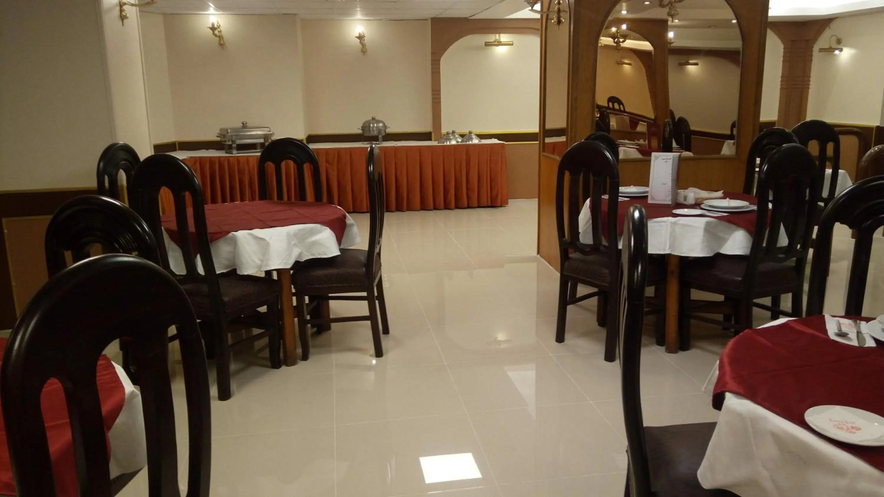 Restaurant/places to eat in Mayorca Hotel Cairo